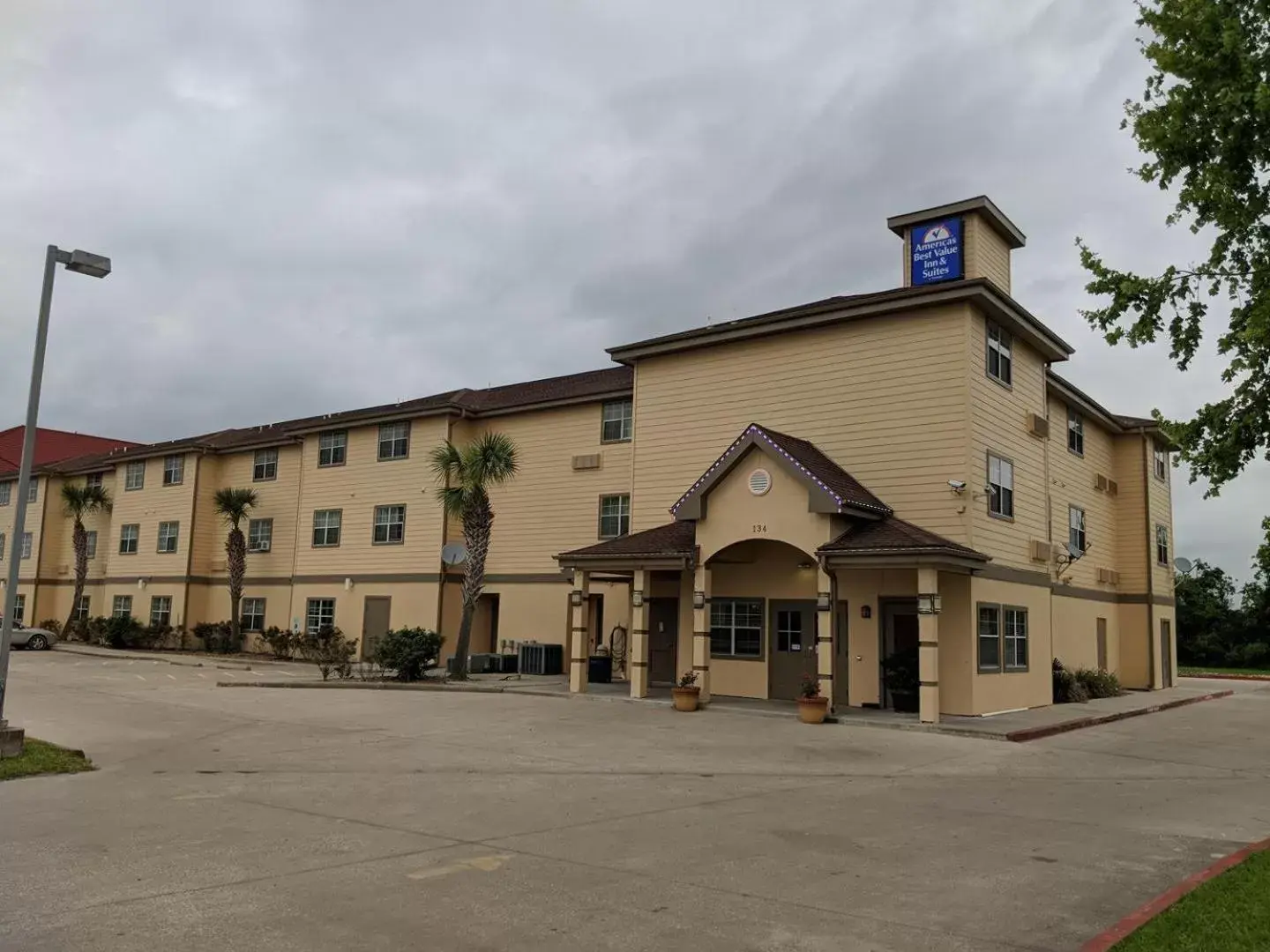 Property Building in Americas Best Value Inn & Suites-Winnie