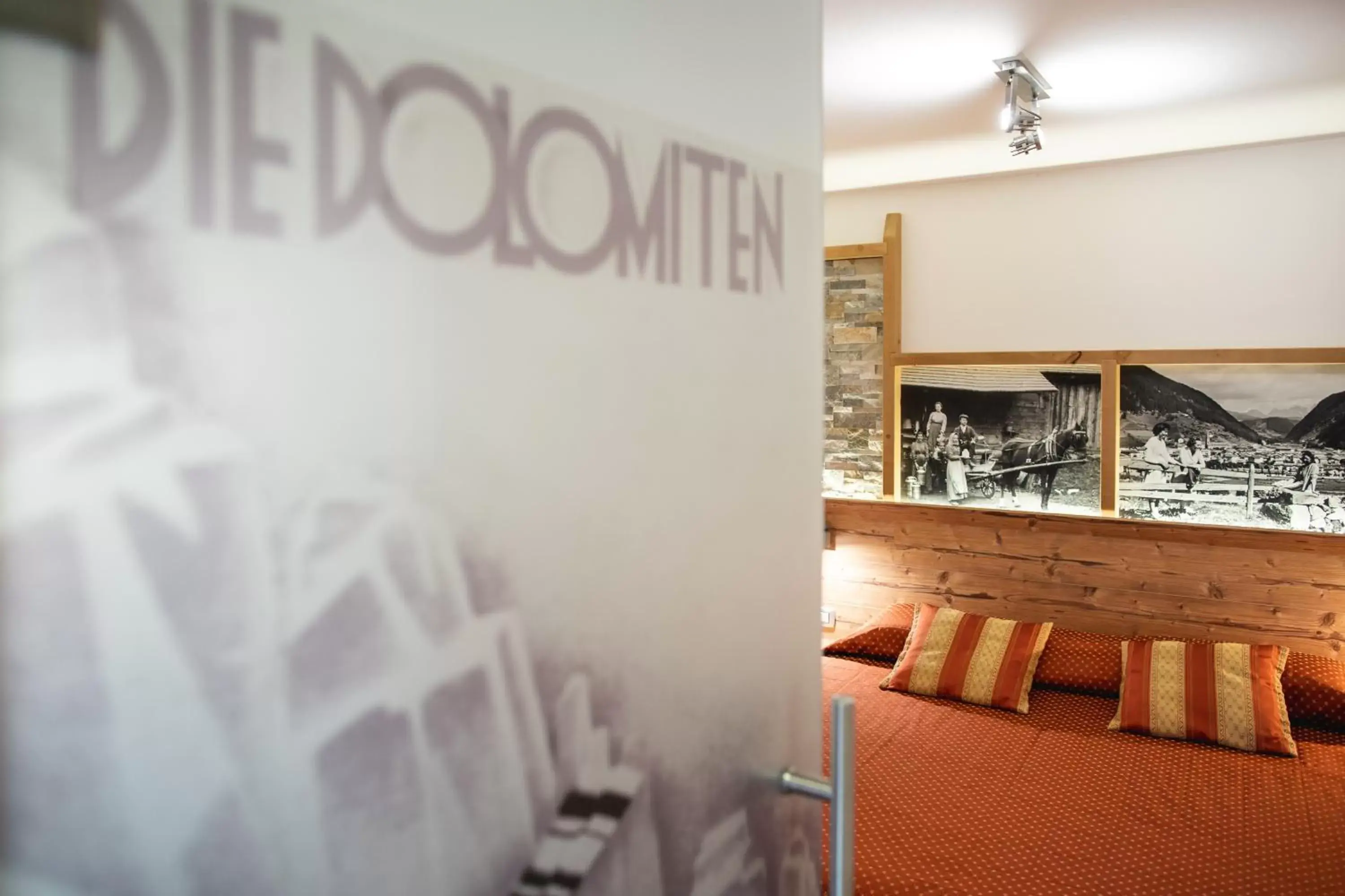 Triple Room in Hotel Touring Triple Room in Hotel Touring