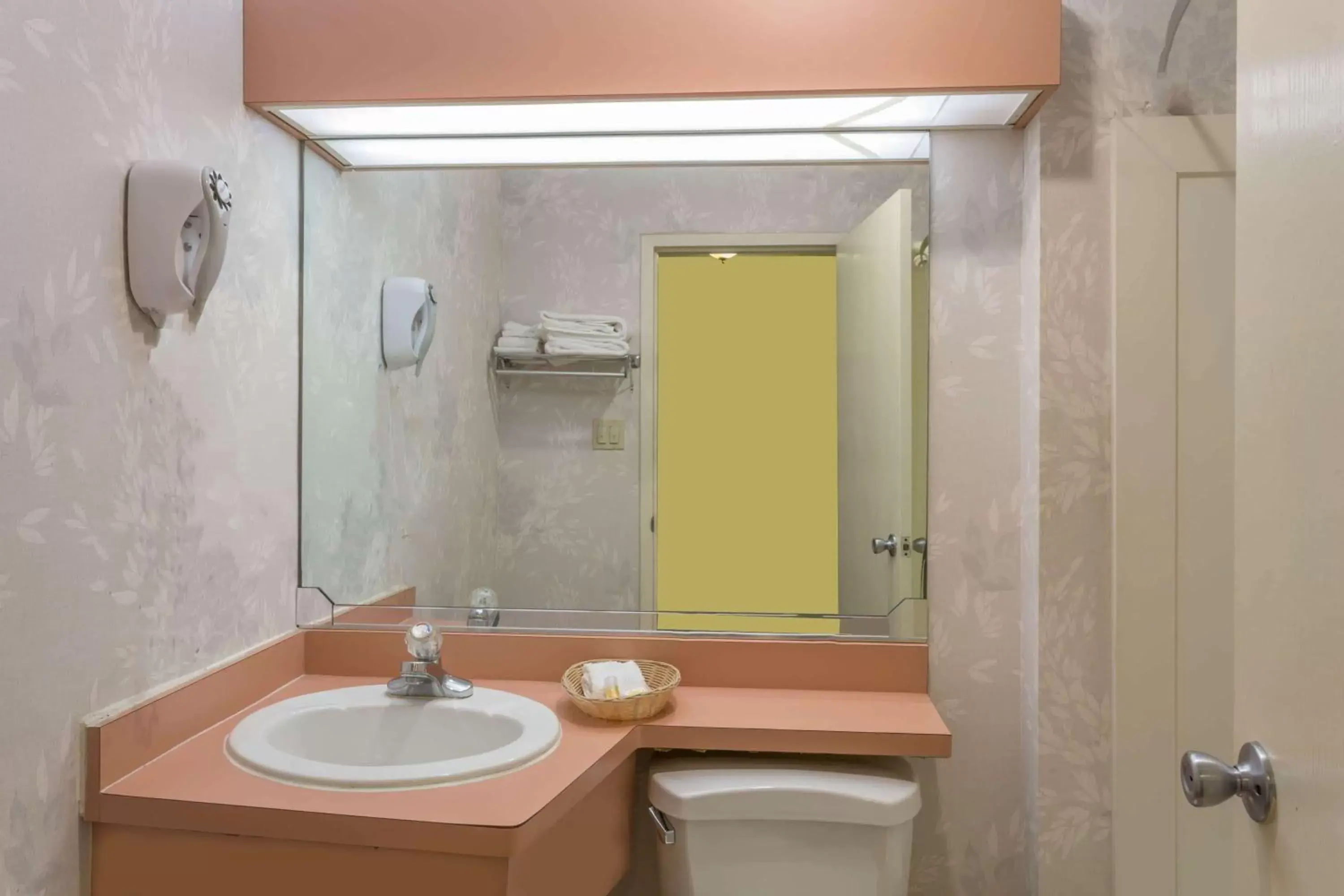 Bathroom in Days Inn by Wyndham Novato/San Francisco