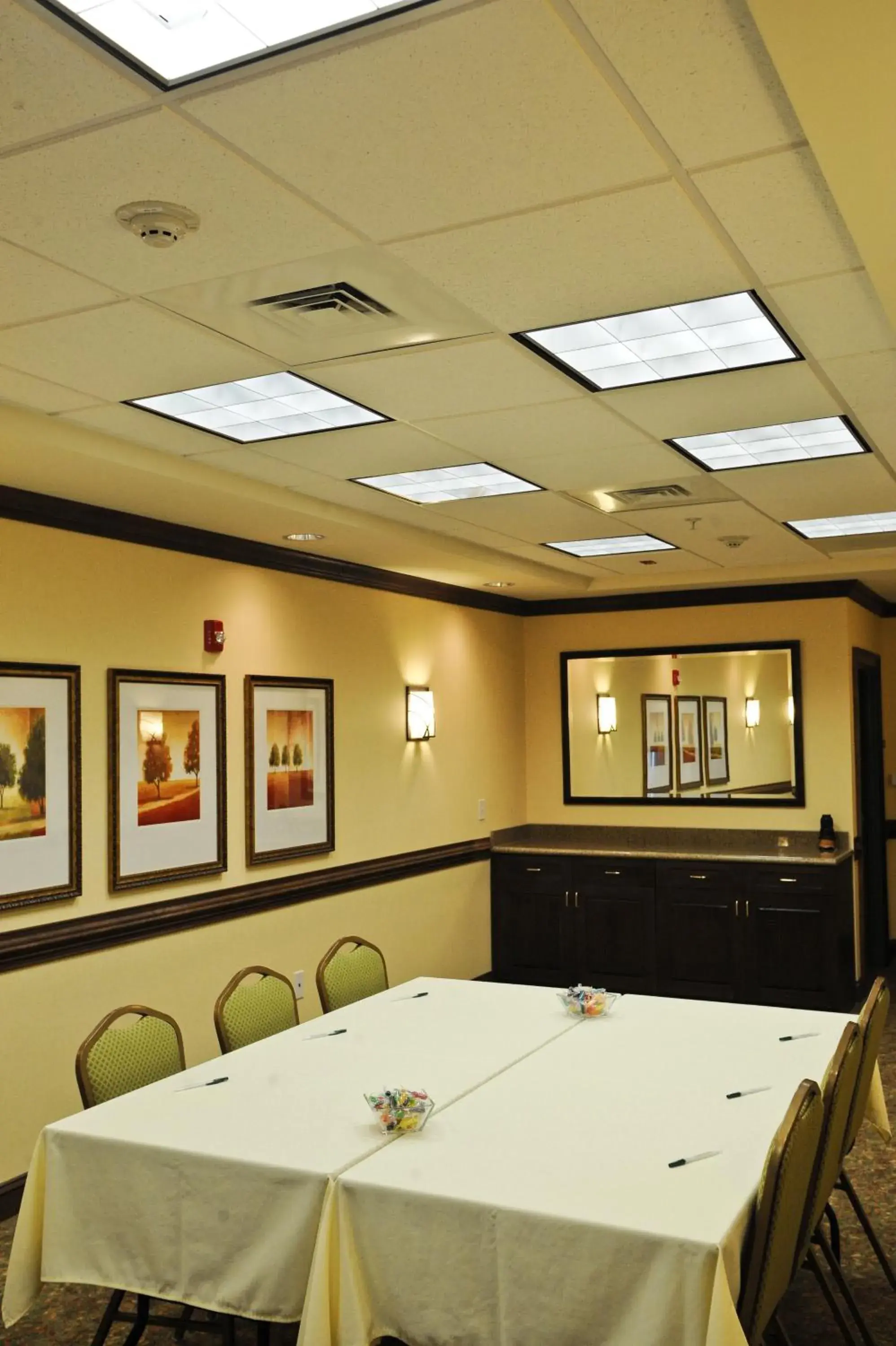 Business facilities, Business Area/Conference Room in Country Inn & Suites by Radisson, Concord (Kannapolis), NC