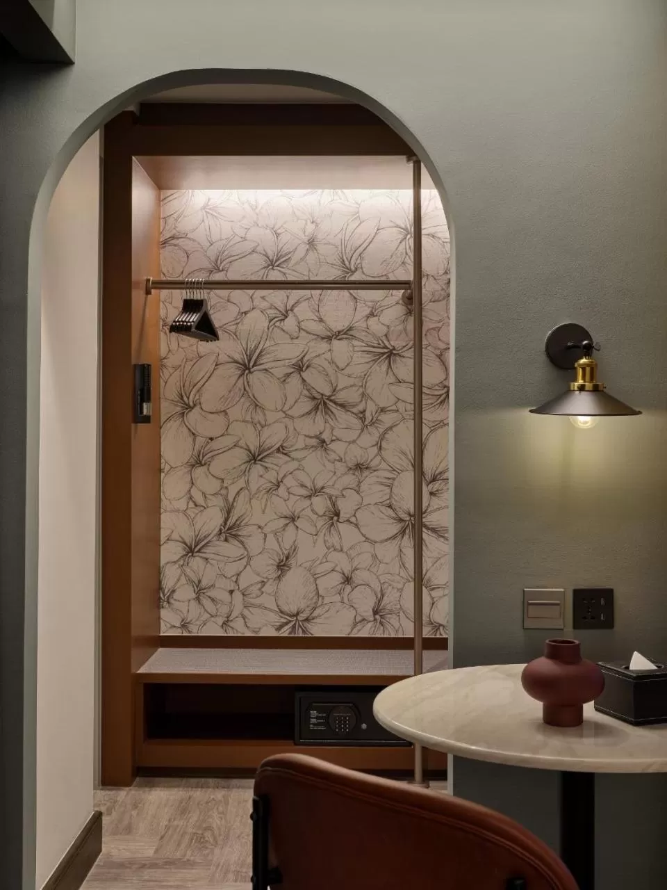 wardrobe in The Quarter Onnut by UHG