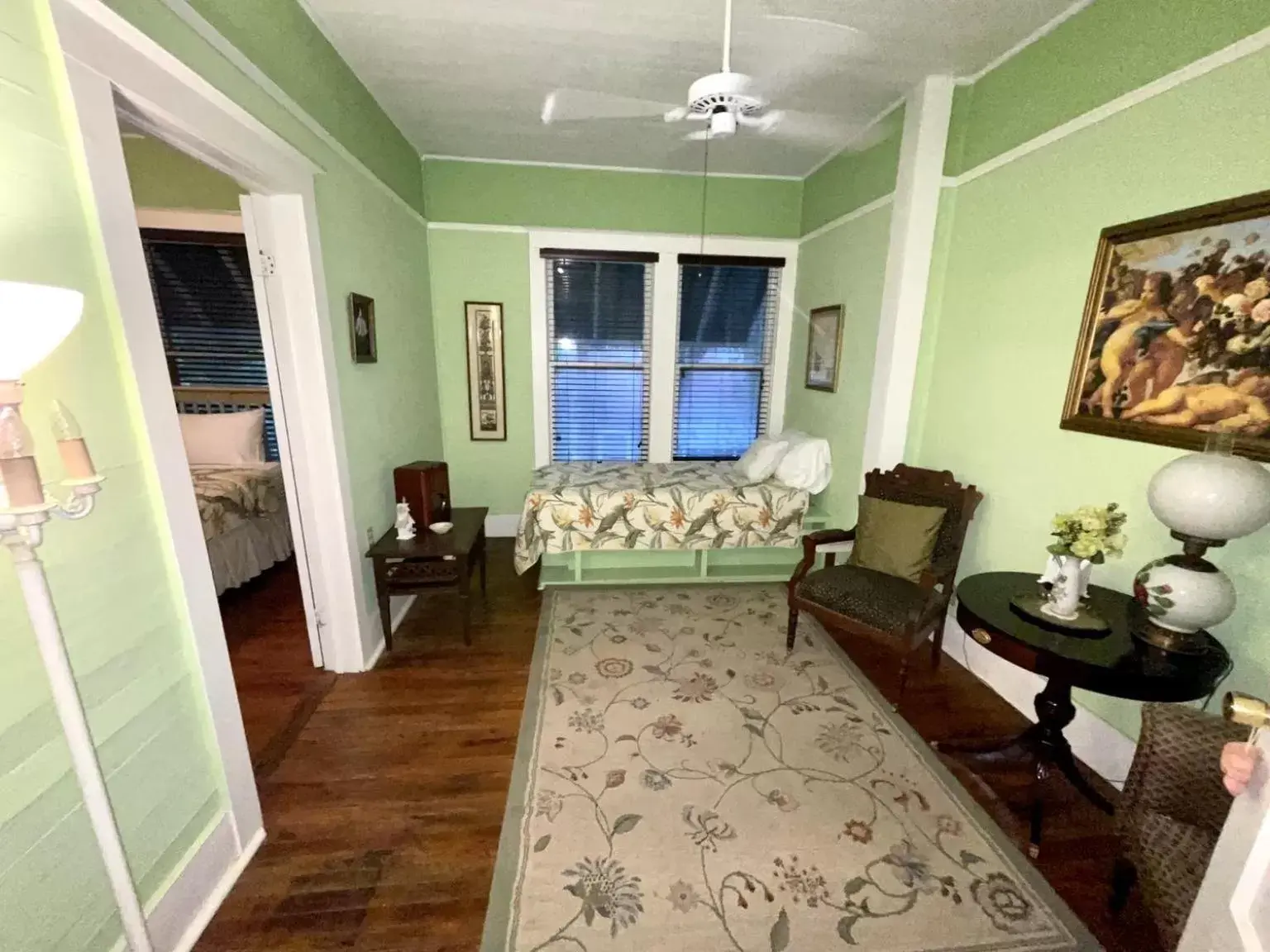 Seating Area in Grady House Bed and Breakfast