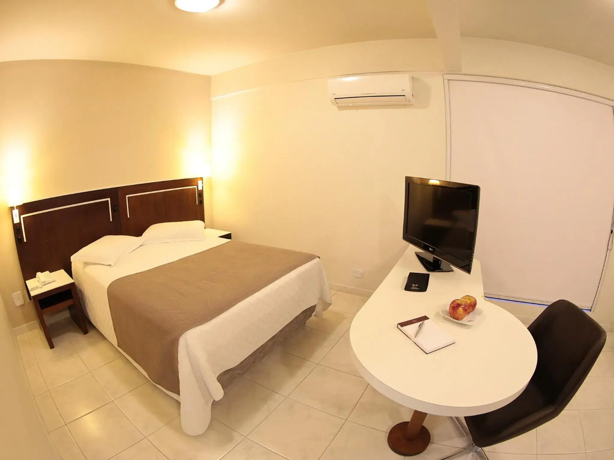 Photo of the whole room, Room Photo in ALTADOMO HOTEL