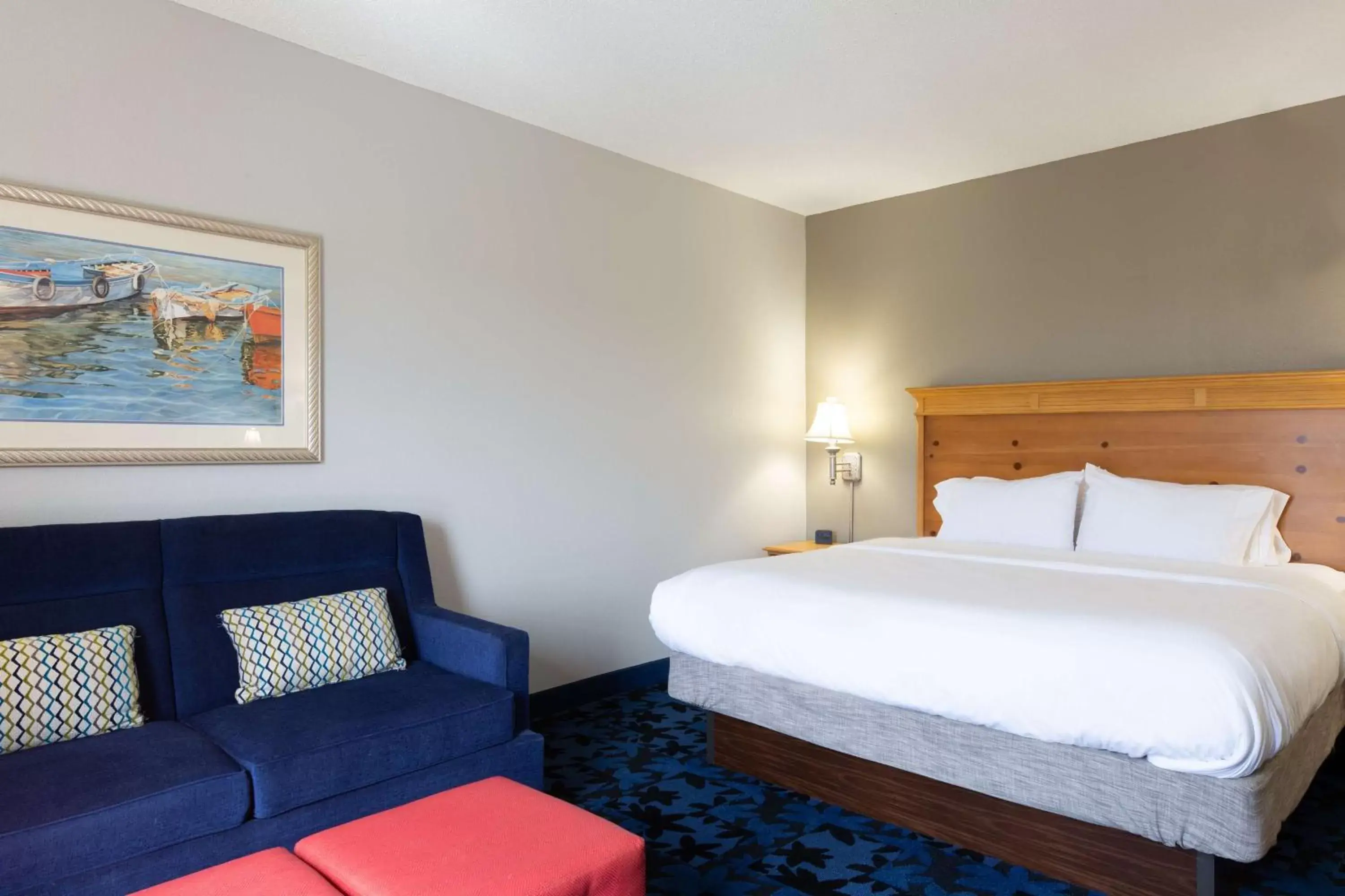 Living room, Bed in Hampton Inn & Suites Jacksonville Deerwood Park