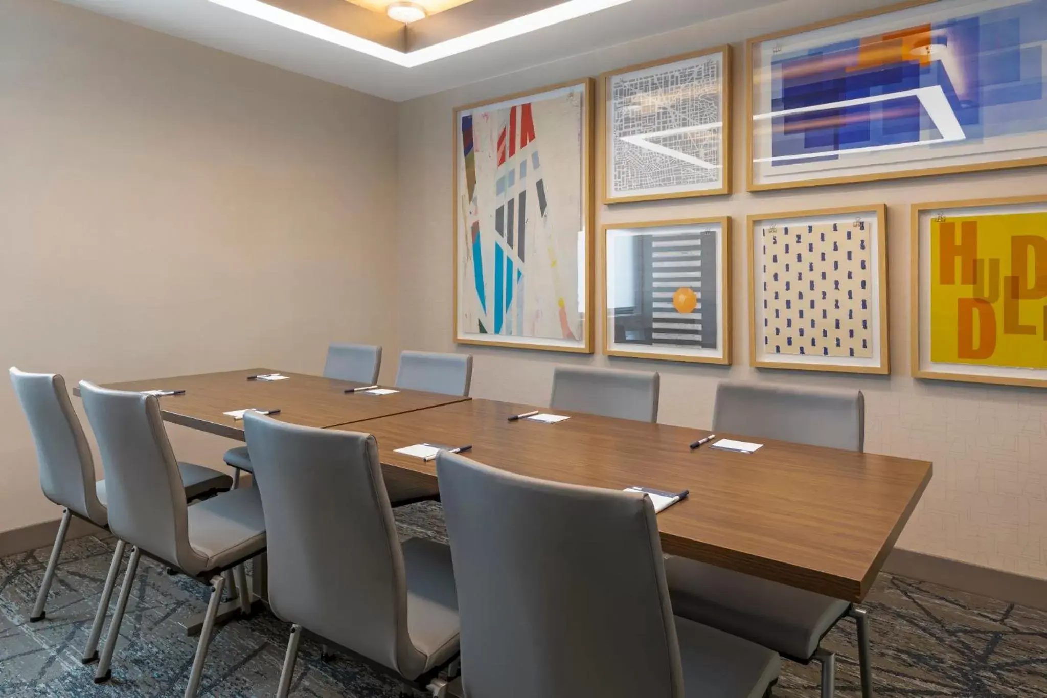Meeting/conference room in Holiday Inn Express Colton, an IHG Hotel