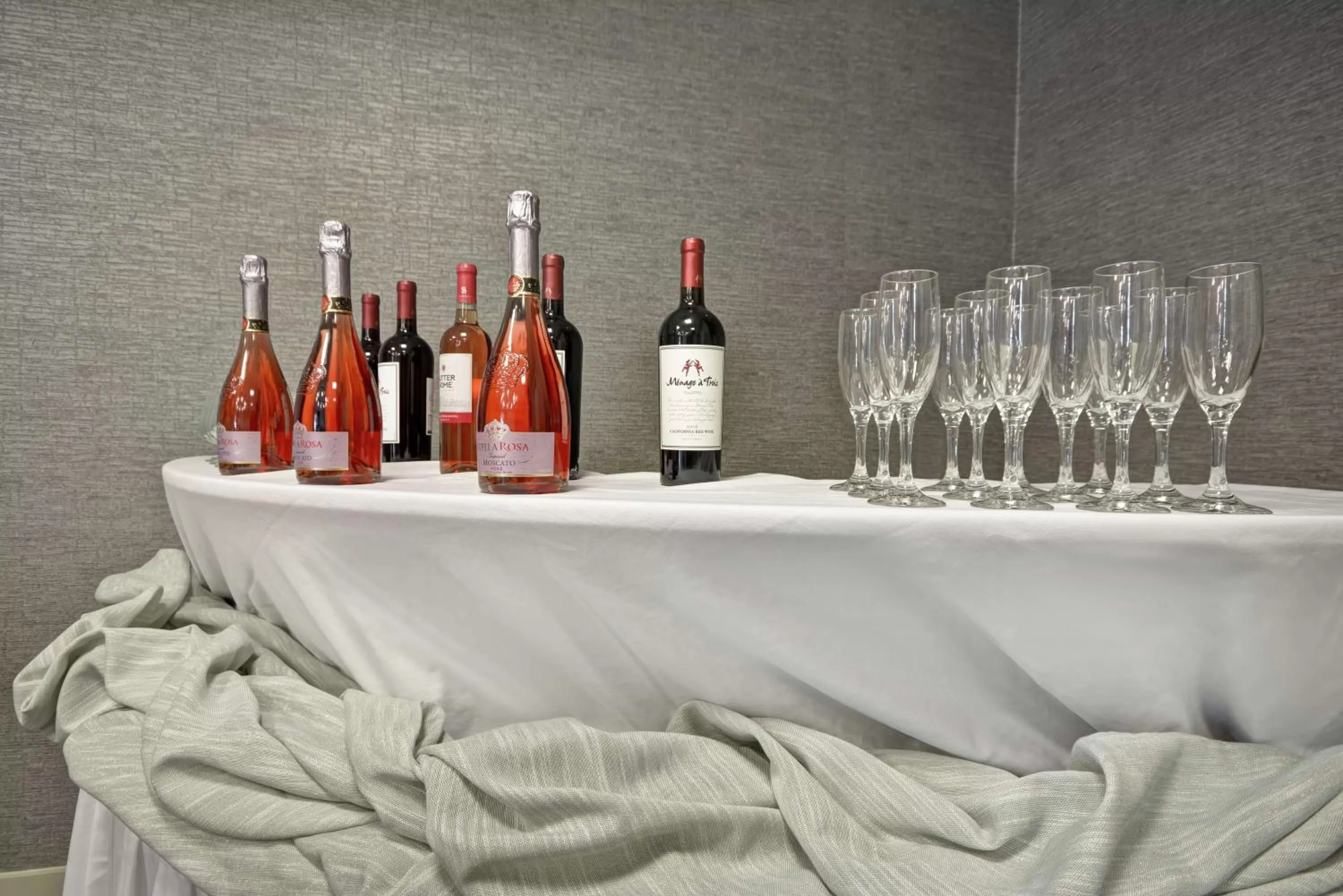 Dining area in Hilton Garden Inn Panama City