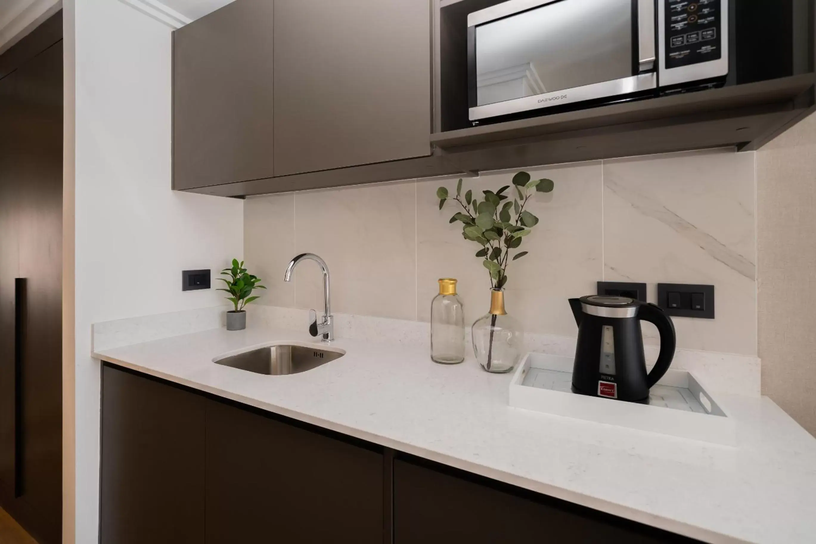 Deluxe Twin Room in Hotel Solerios Mansa Deluxe Twin Room in Hotel Solerios Mansa