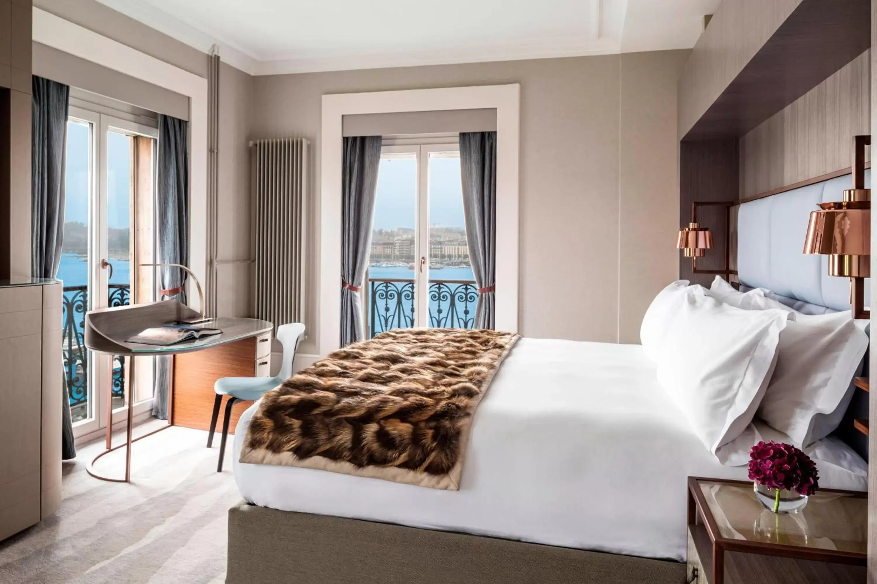 Photo of the whole room in The Ritz-Carlton Hotel de la Paix, Geneva