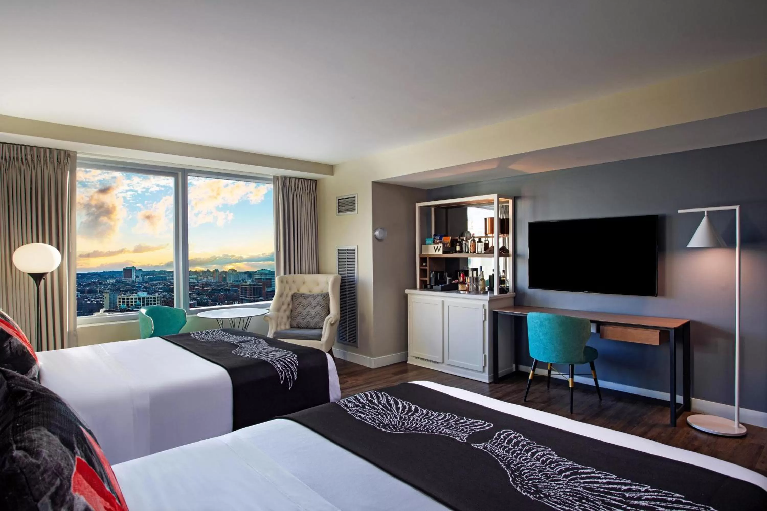 Photo of the whole room, Bed in W Boston