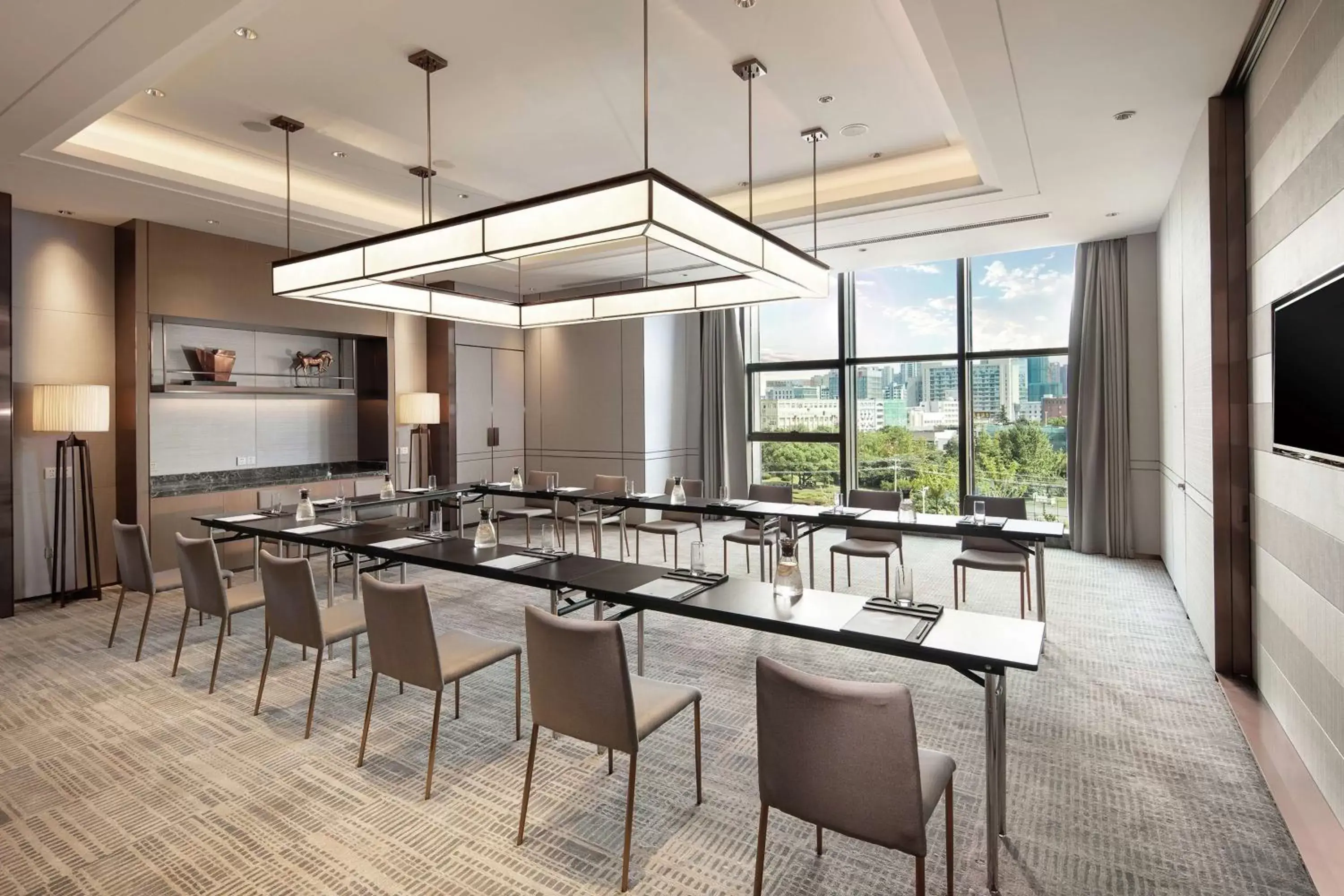 Meeting/conference room in Doubletree By Hilton Yangzhou