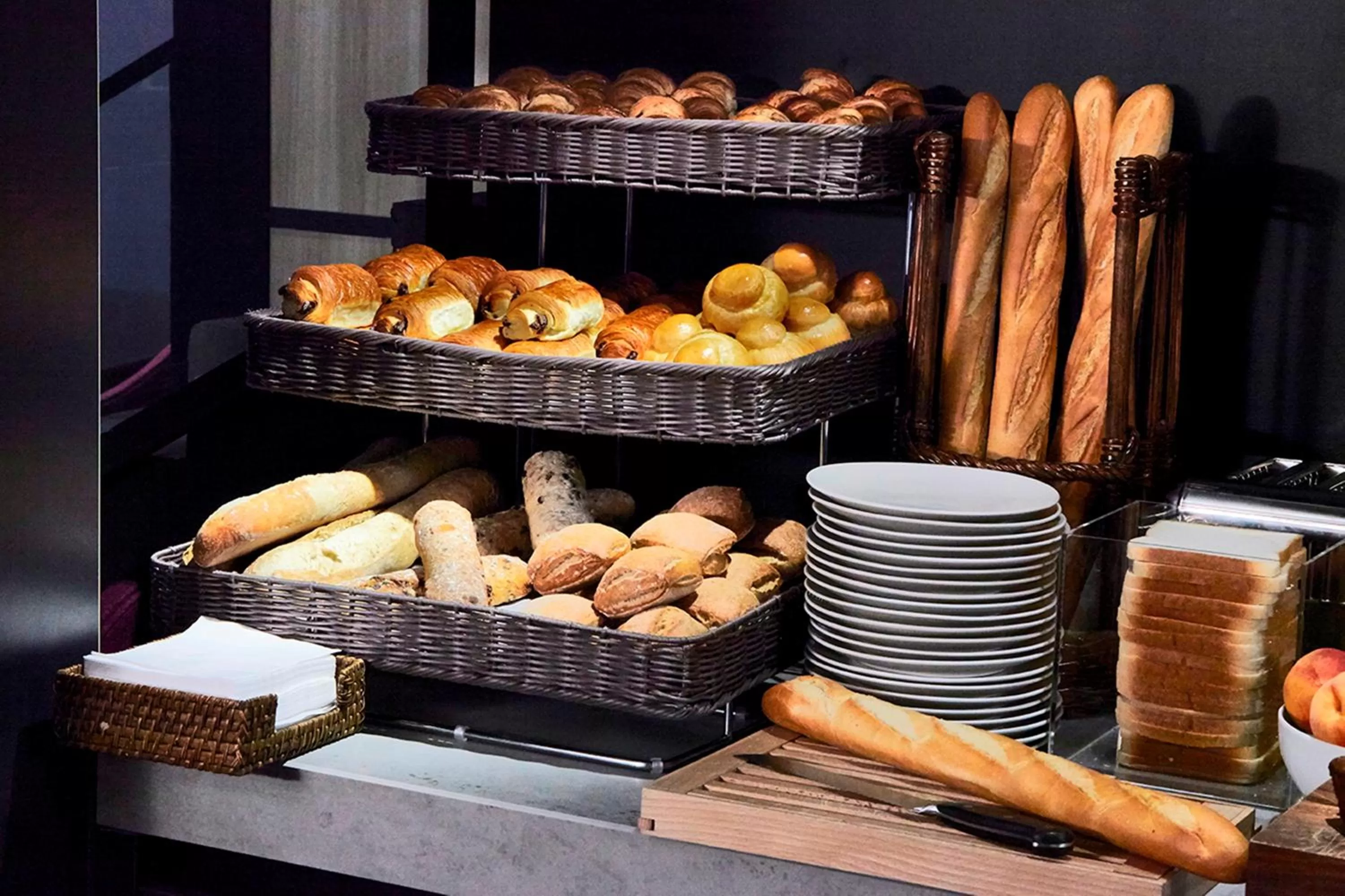 Buffet breakfast in Campanile Lyon Centre - Gare Perrache - Confluence