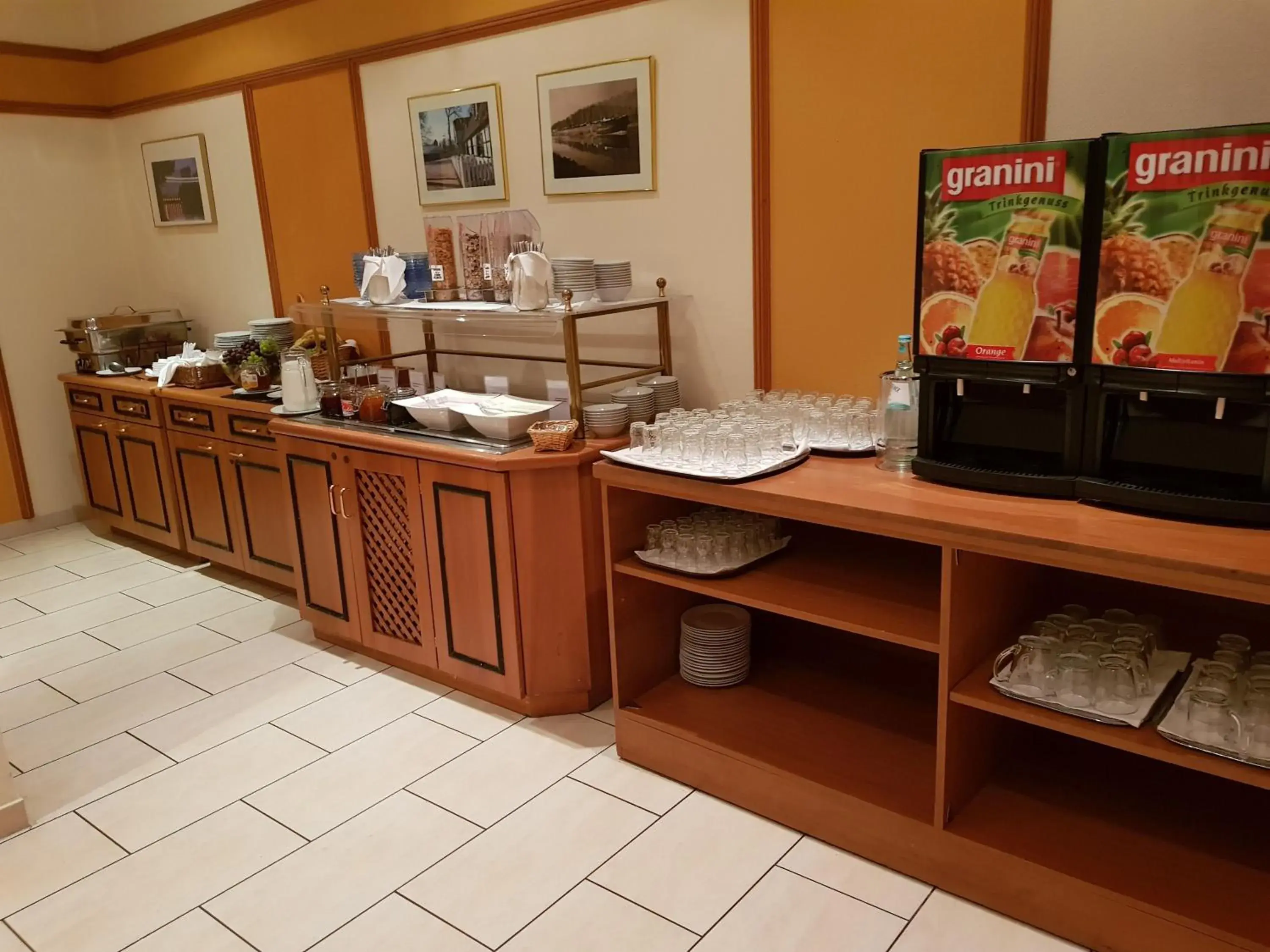 Buffet breakfast in Hotel Residenz Oberhausen