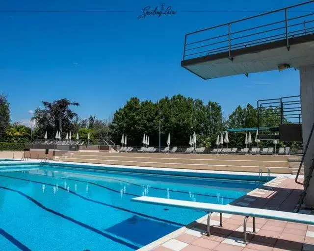 Neighbourhood, Swimming Pool in CASABELLA-LAGO MAGGIORE