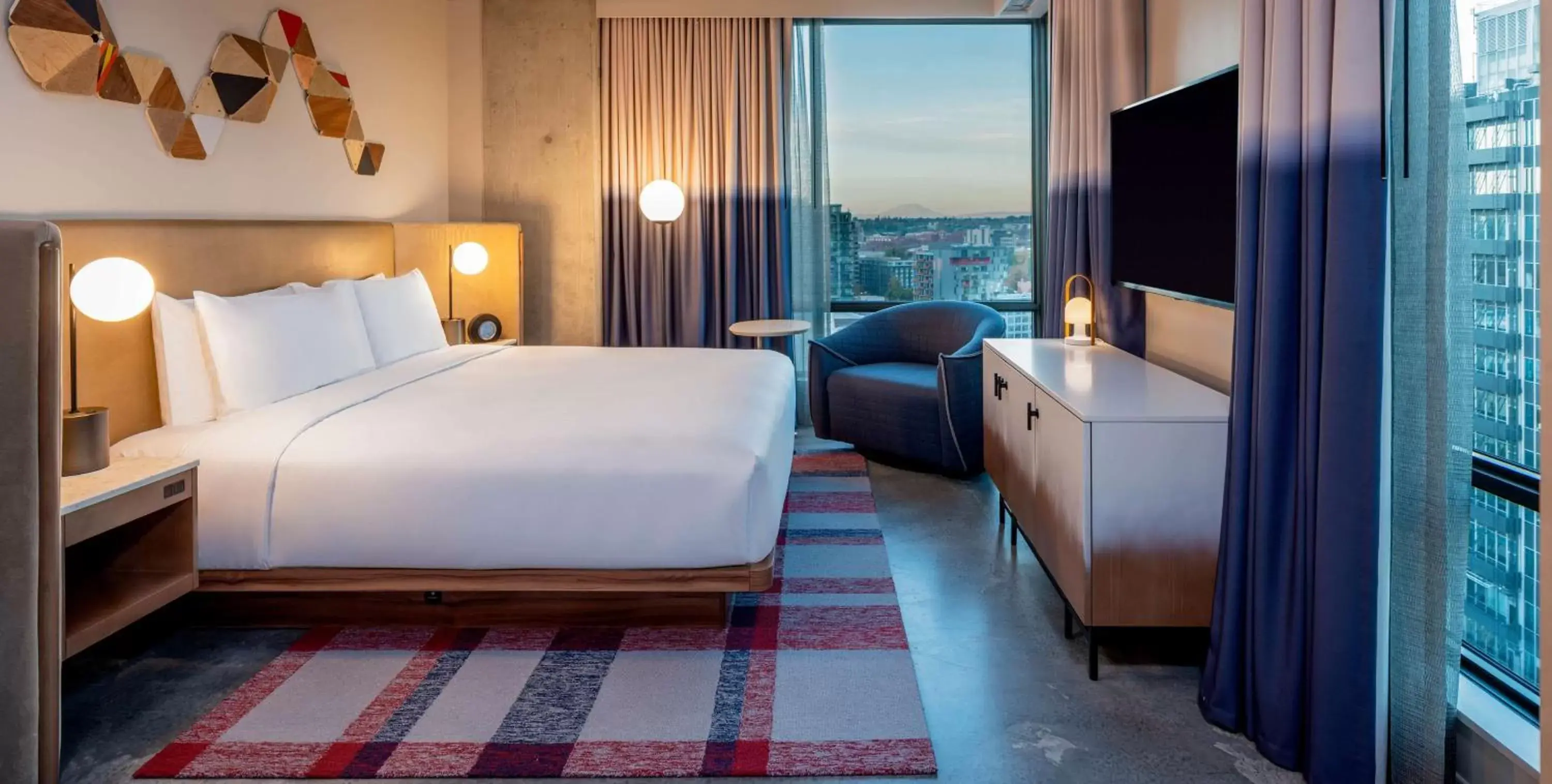 Photo of the whole room, Bed in Hyatt Centric Downtown Portland