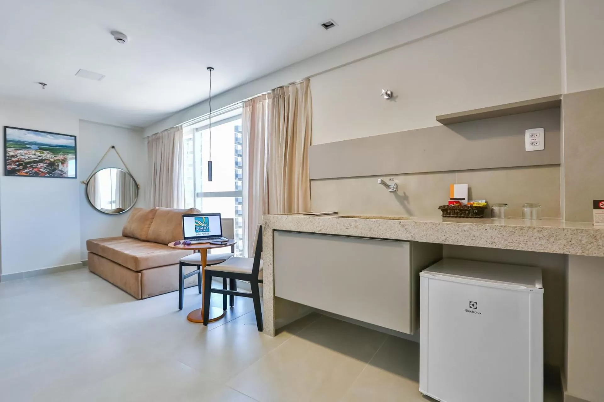 Seating area in Quality Suítes João Pessoa