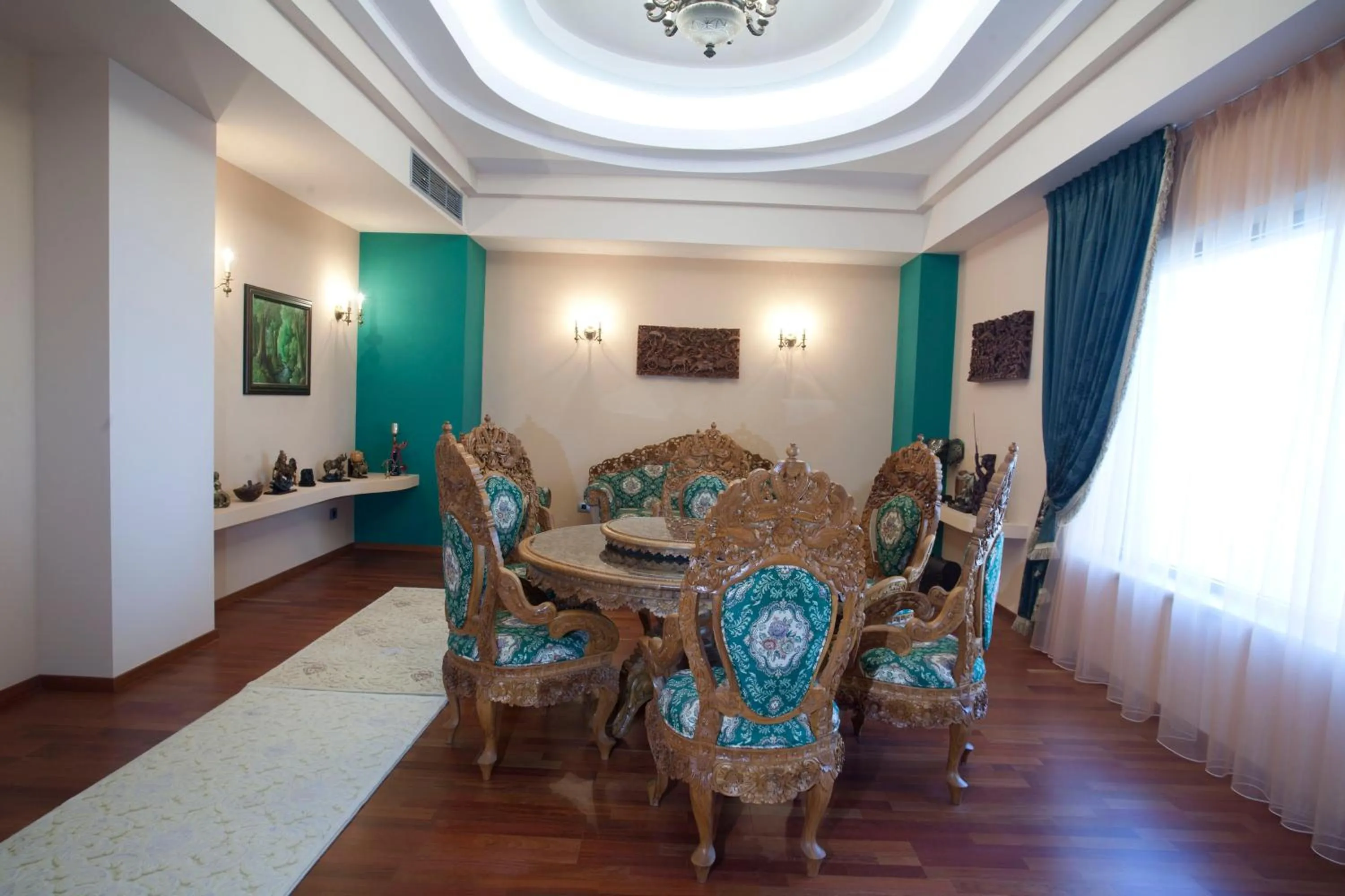 Decorative detail in Mari Vila Hotel