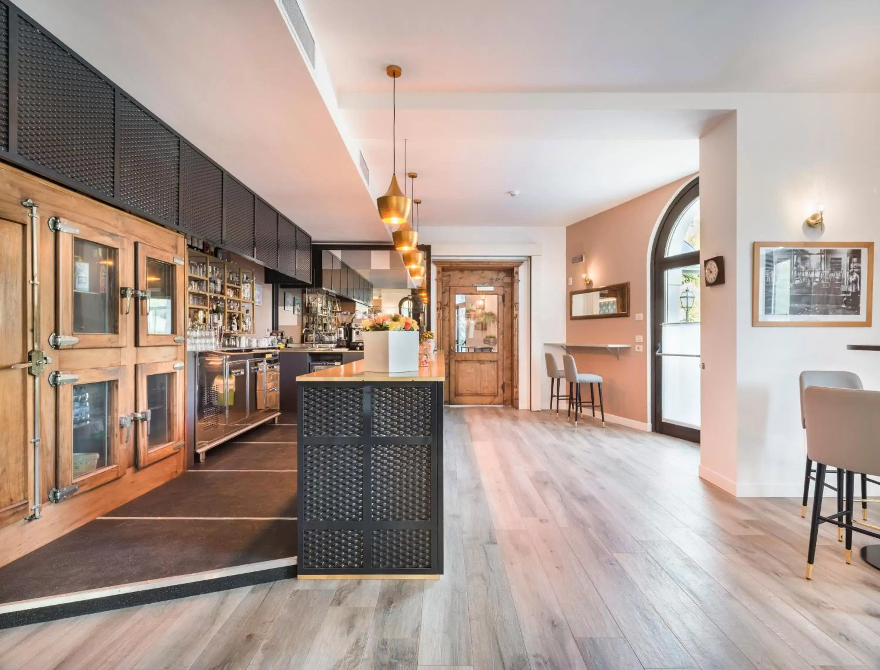 Lounge or bar in Rivalta Life Style Hotel Lounge or bar in Rivalta Life Style Hotel