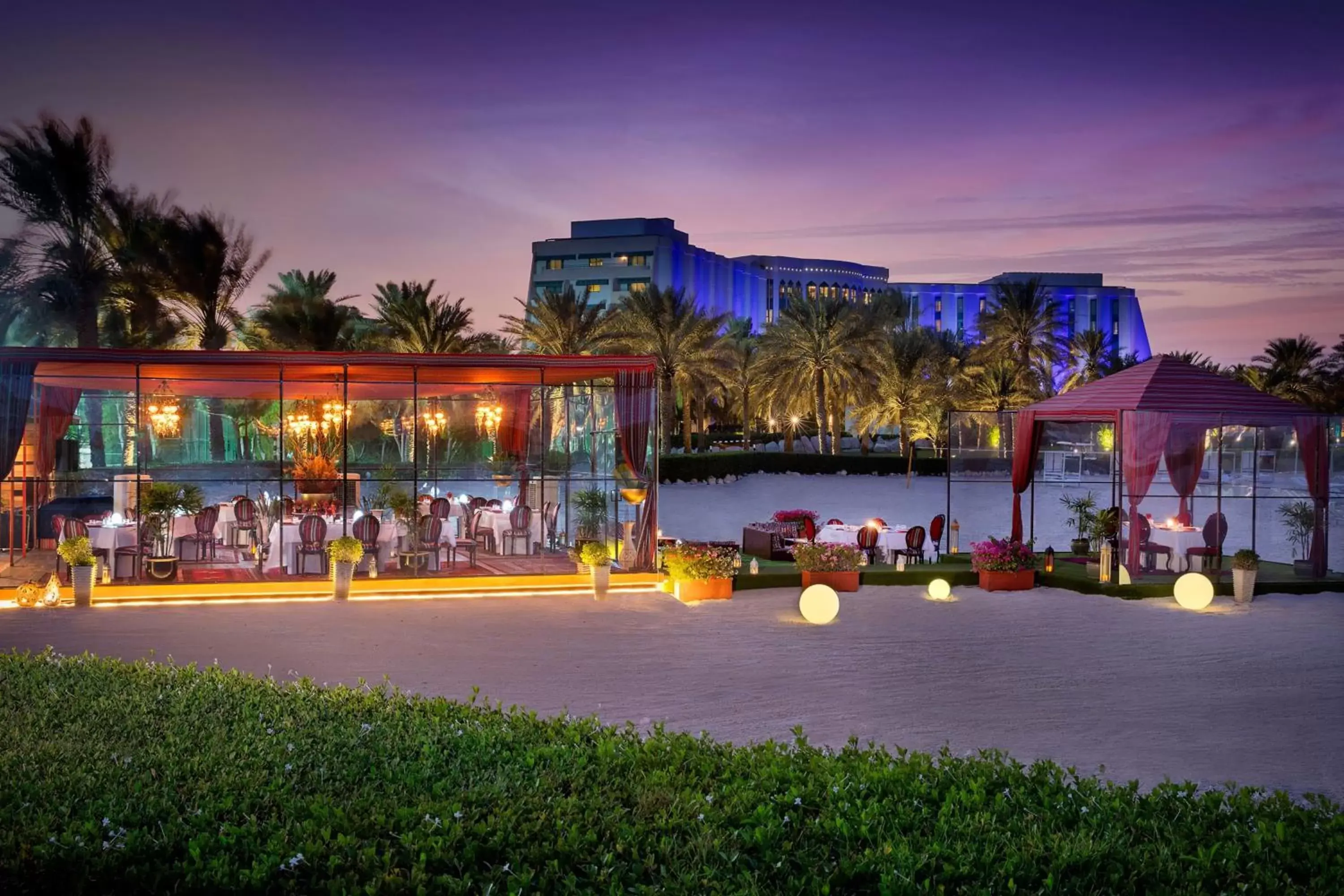 Restaurant/places to eat in The Ritz-Carlton, Bahrain