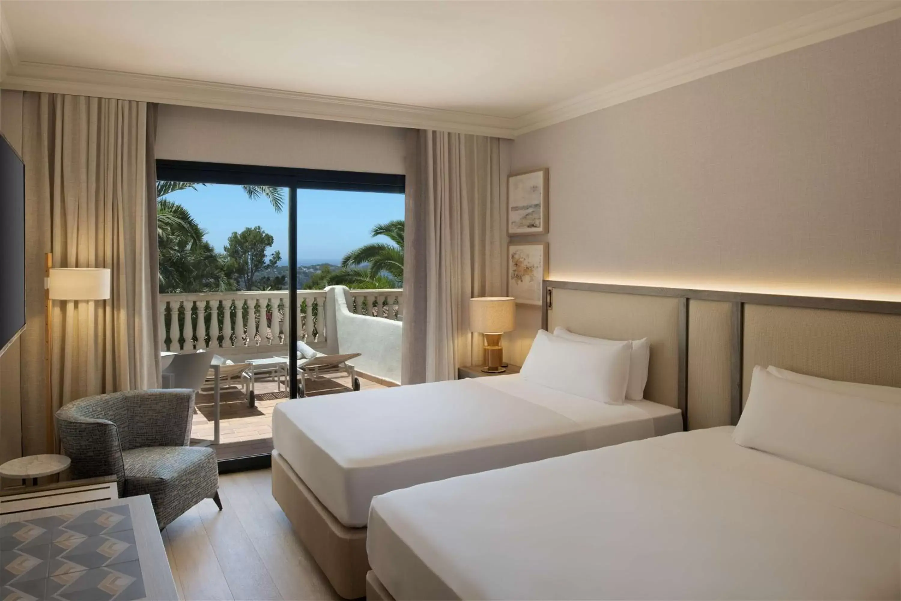 Bed in Hilton Mallorca Galatzo