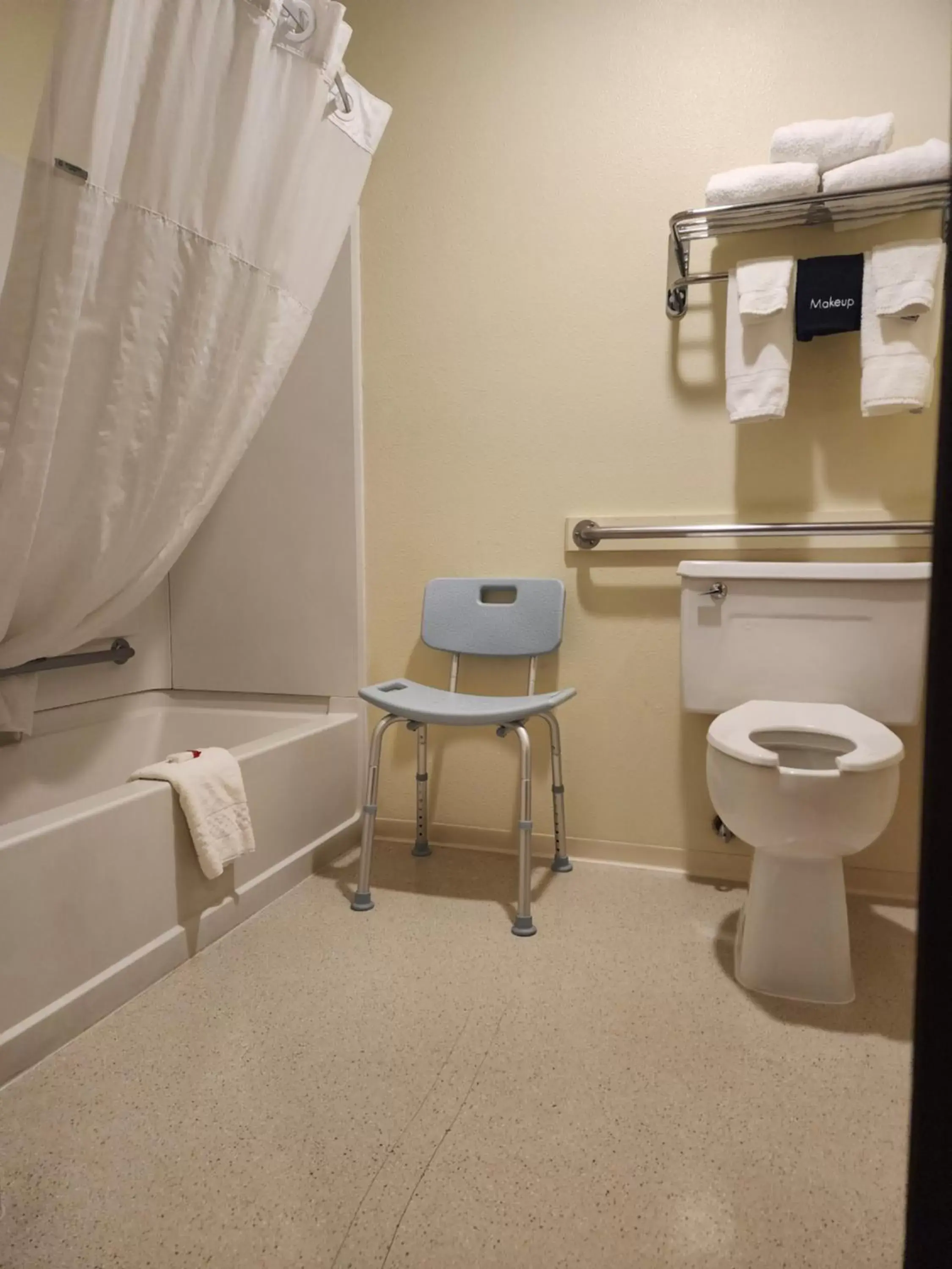 Bathroom in Days Inn by Wyndham Missoula Airport