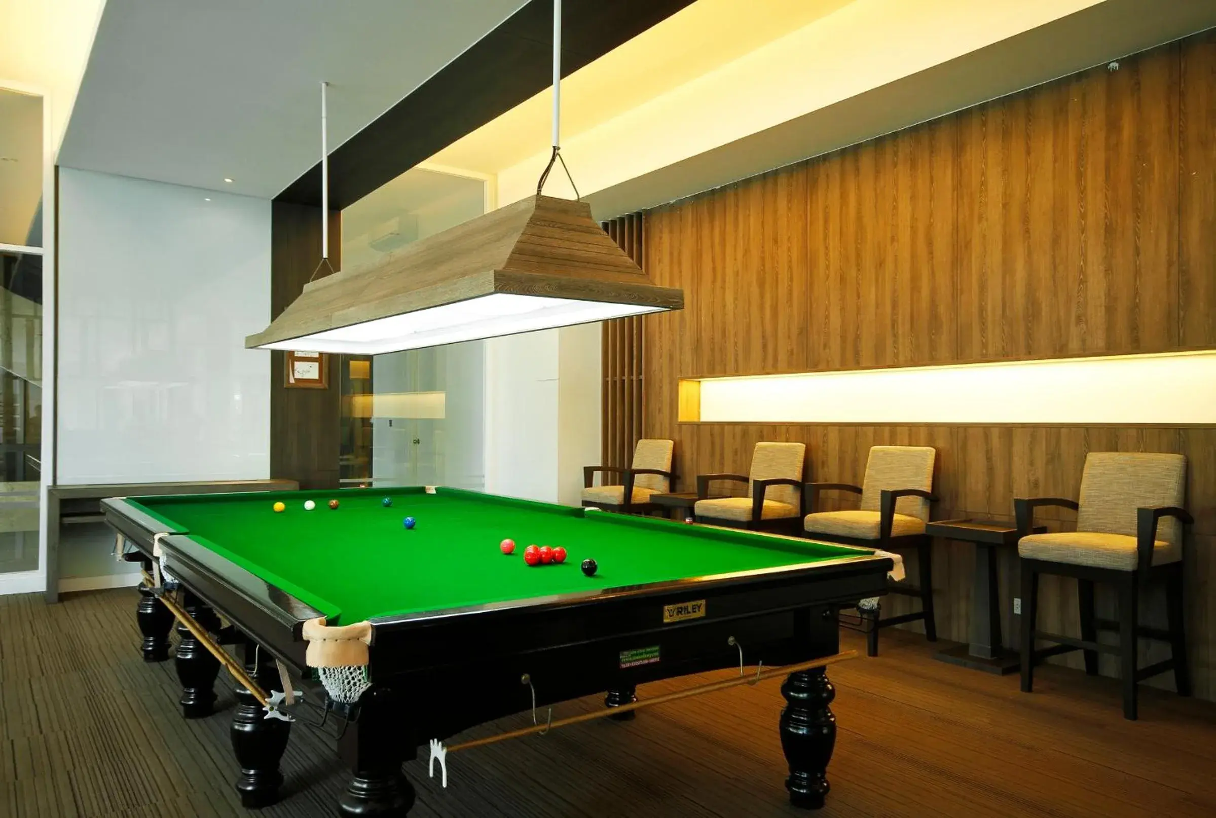 Fitness centre/facilities, Billiards in Classic Kameo Hotel & Serviced Apartment, Rayong