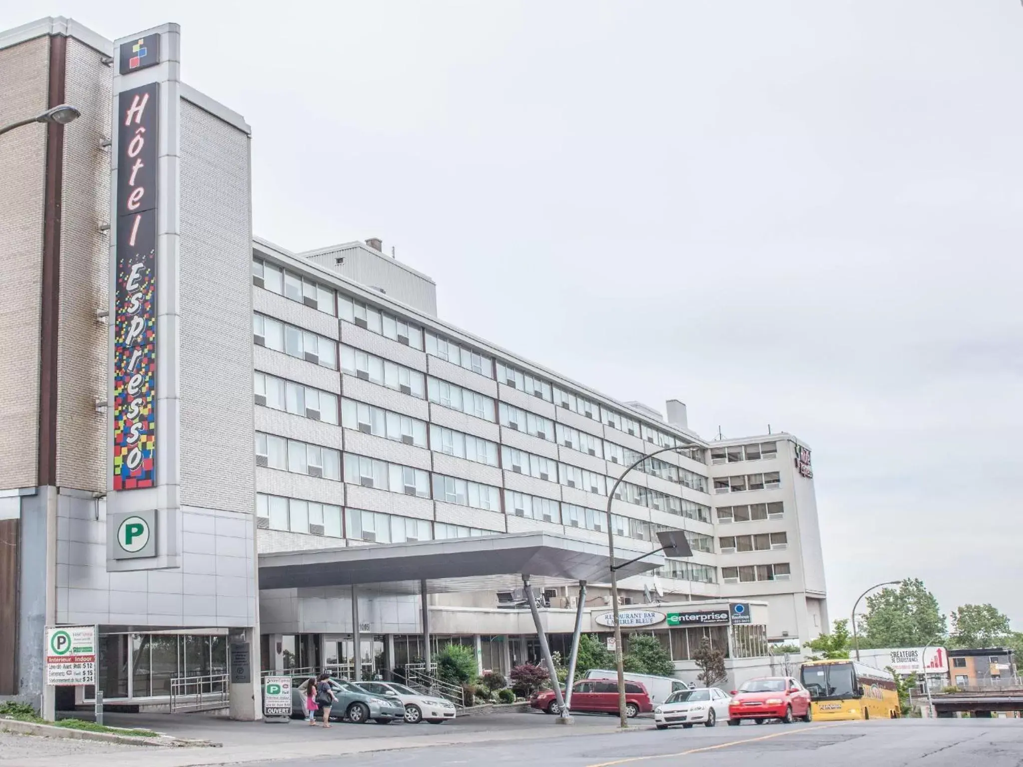 Facade/entrance, Property Building in Hotel Espresso Montreal Centre-Ville / Downtown