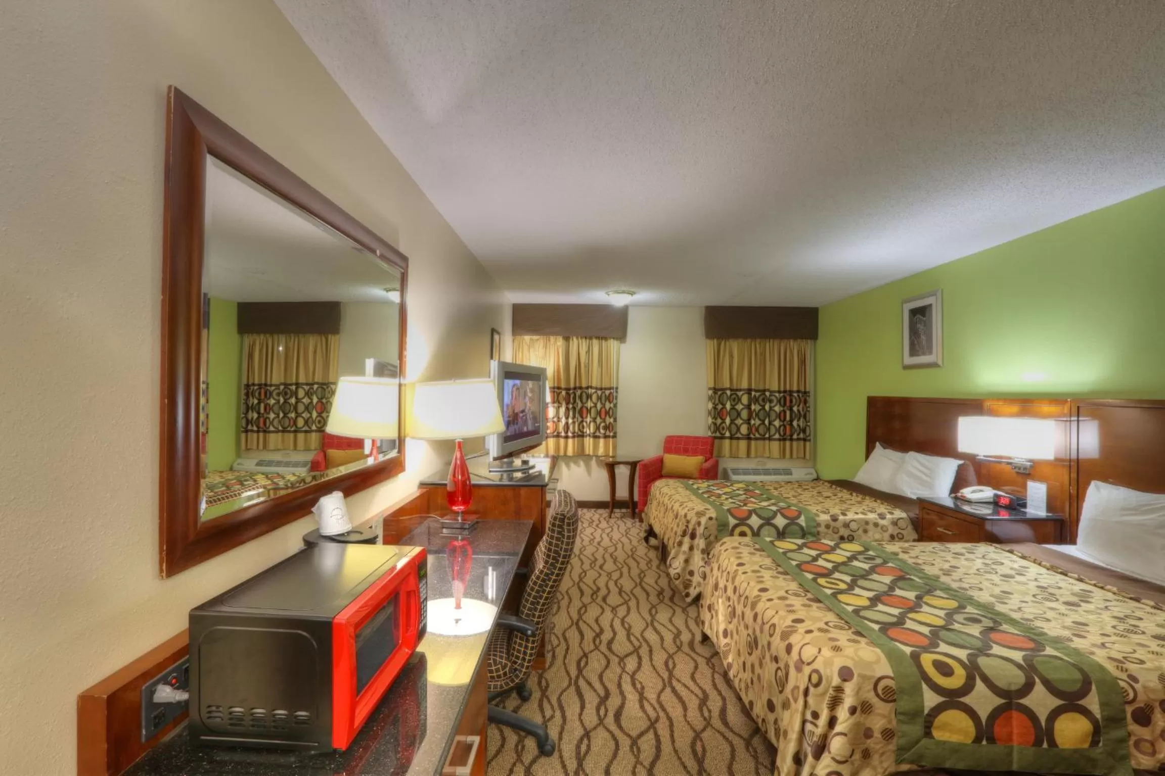 Photo of the whole room, Bed in Dexter Inn