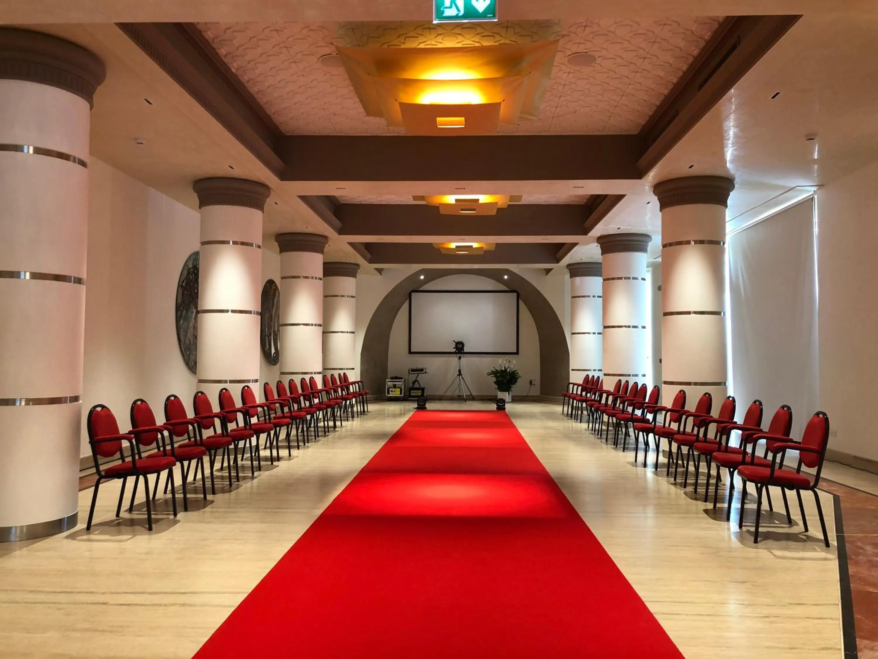 Business facilities in Hotel Aurelia