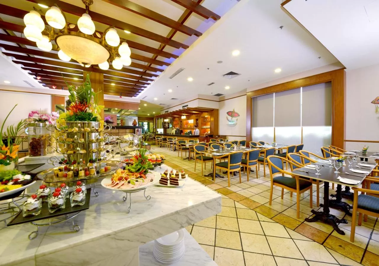 Restaurant/places to eat in Lexis Port Dickson