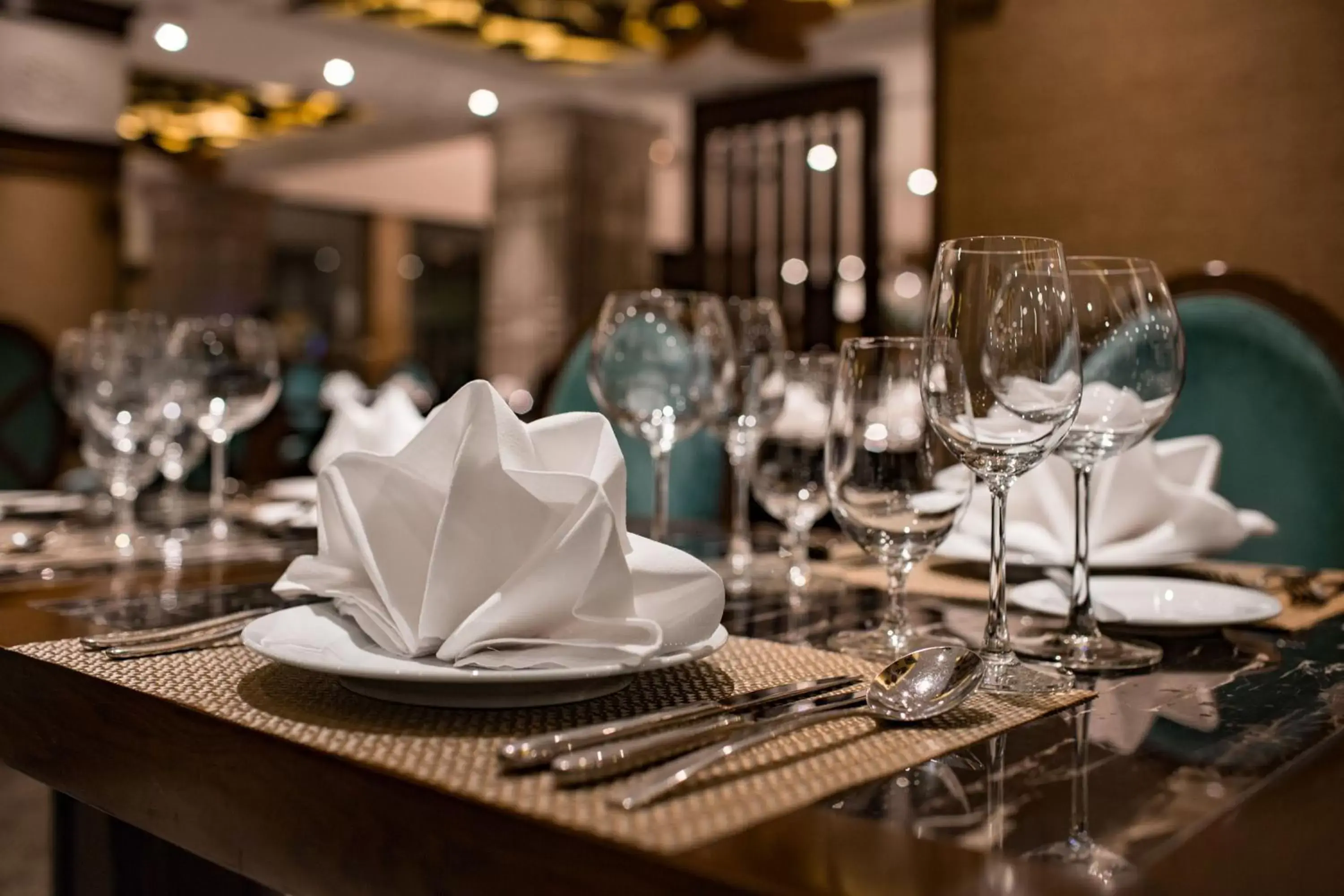 Restaurant/places to eat in Ninh Binh Hidden Charm Hotel & Resort Restaurant/places to eat in Ninh Binh Hidden Charm Hotel & Resort