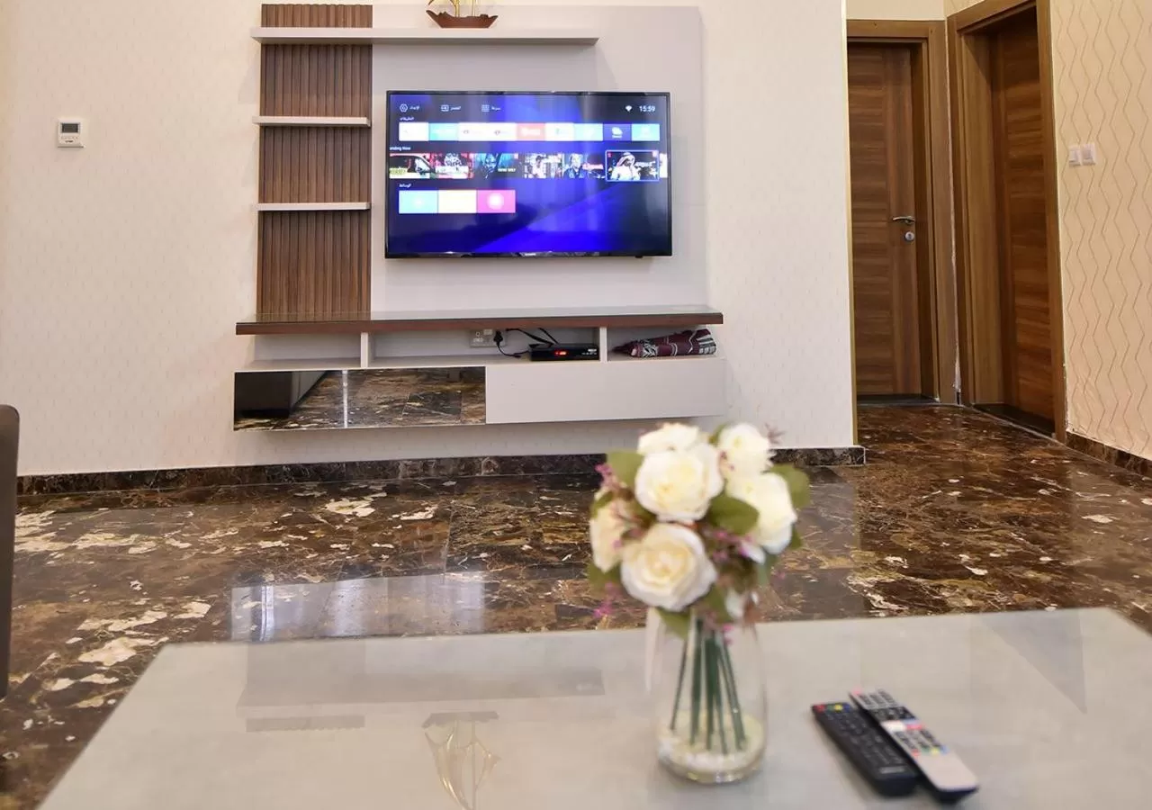 TV and multimedia, TV/Entertainment Center in Rihanna Hotel Apartment