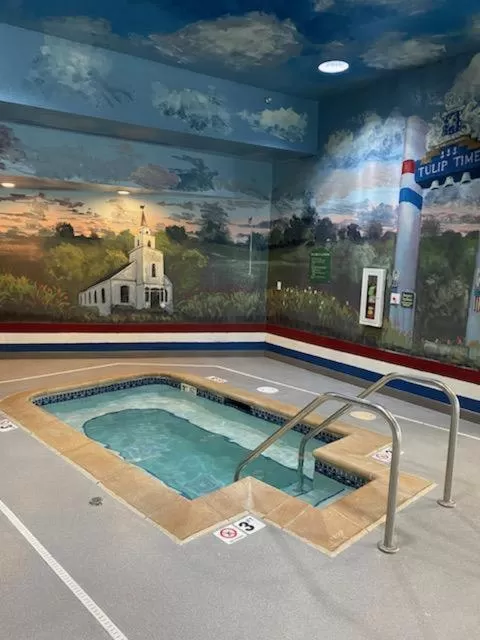 Swimming pool in GrandStay Hotel & Suites Pella