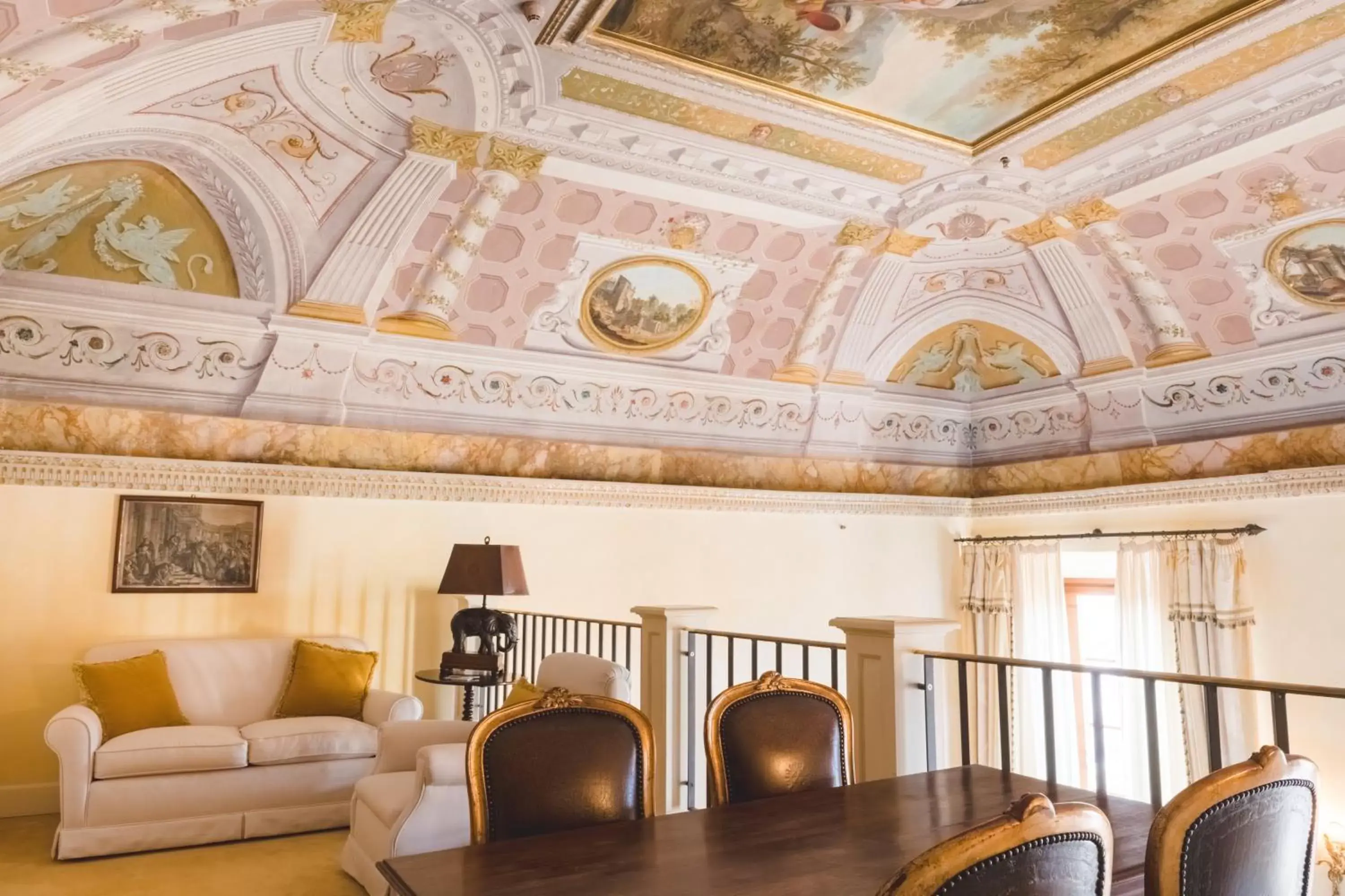 Seating Area in Grand Hotel Continental Siena - Starhotels Collezione