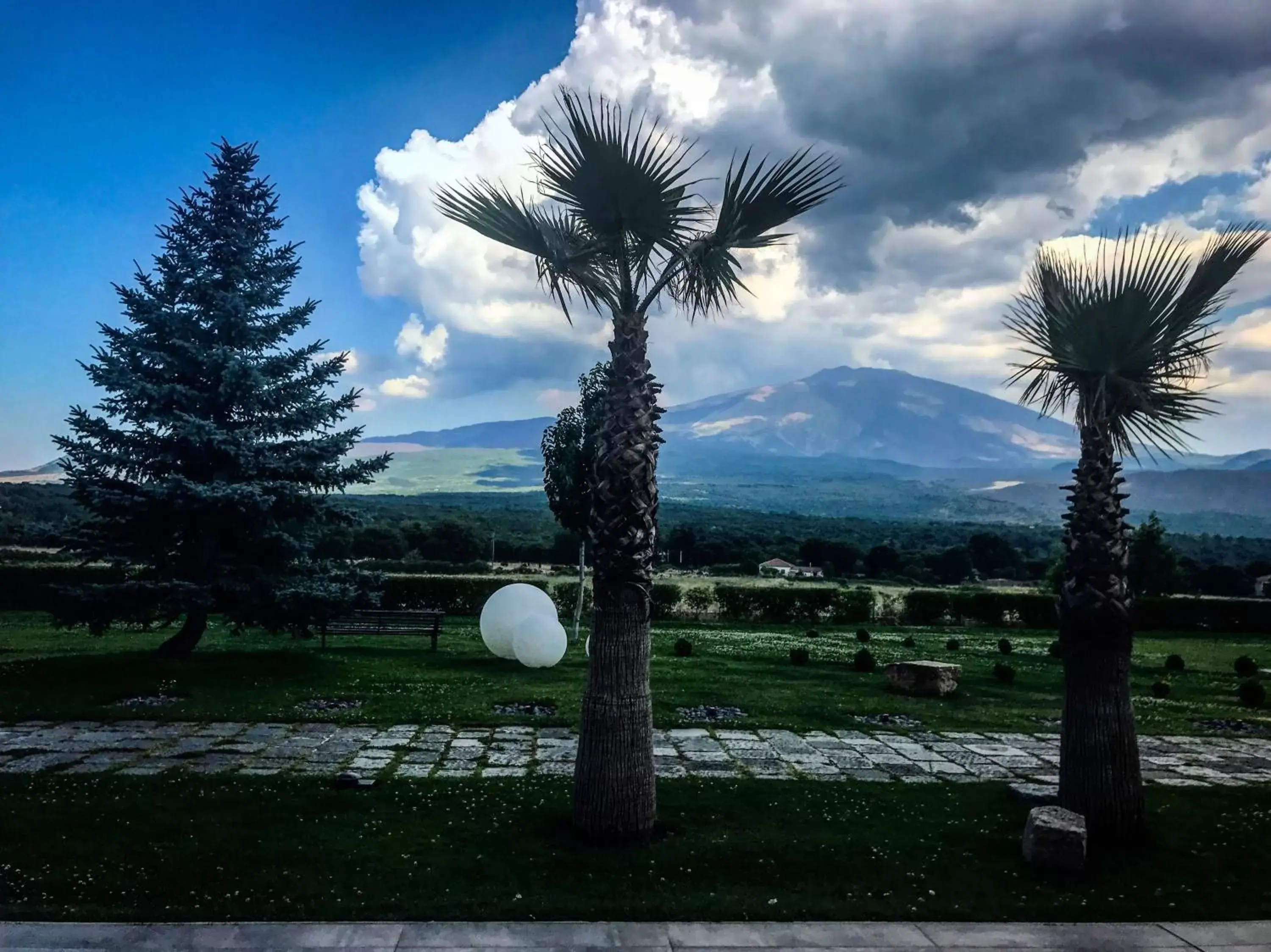 Nearby landmark in La Fucina di Vulcano