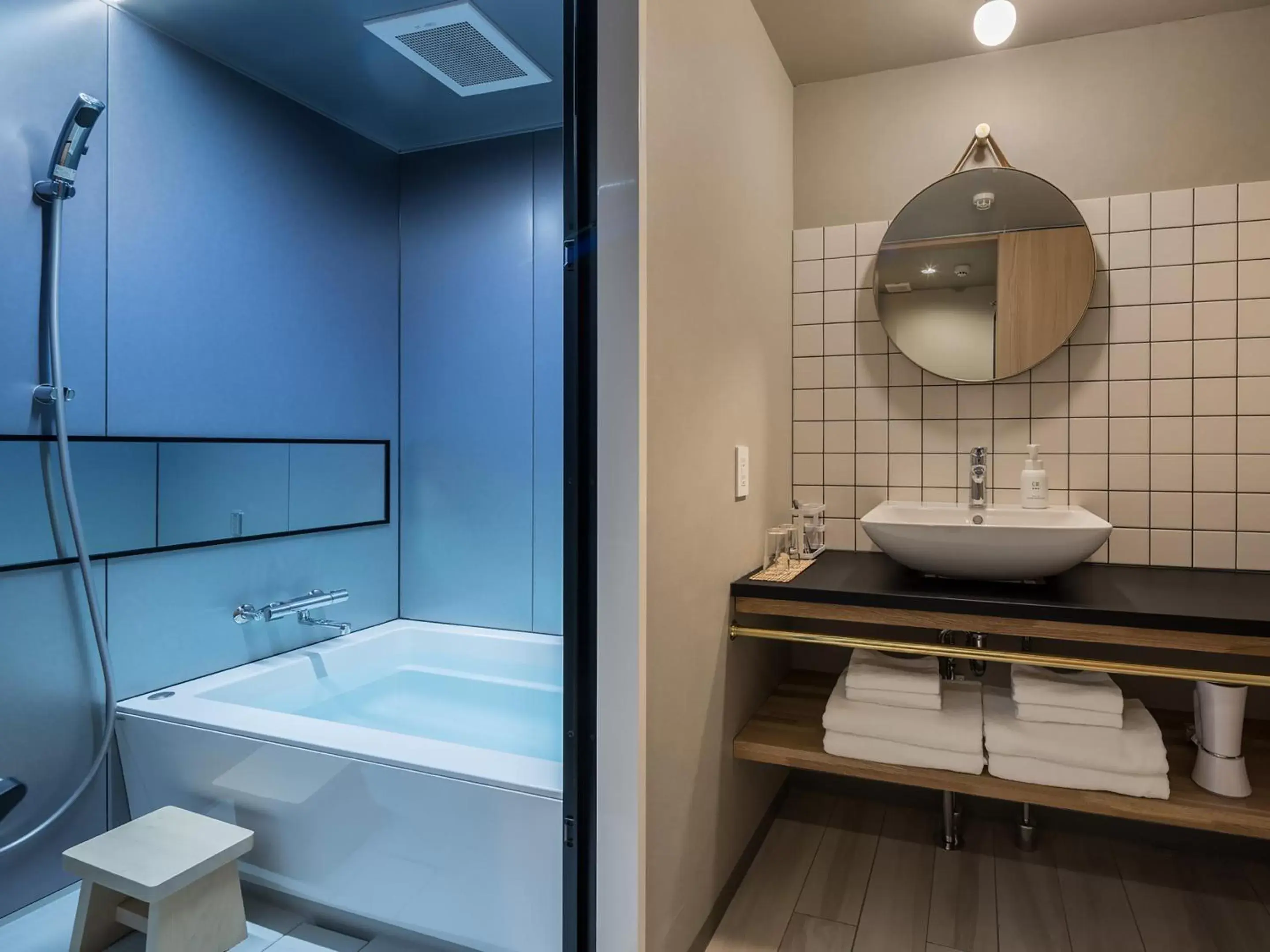 Bathroom in RAKURO Kyoto by THE SHARE HOTELS