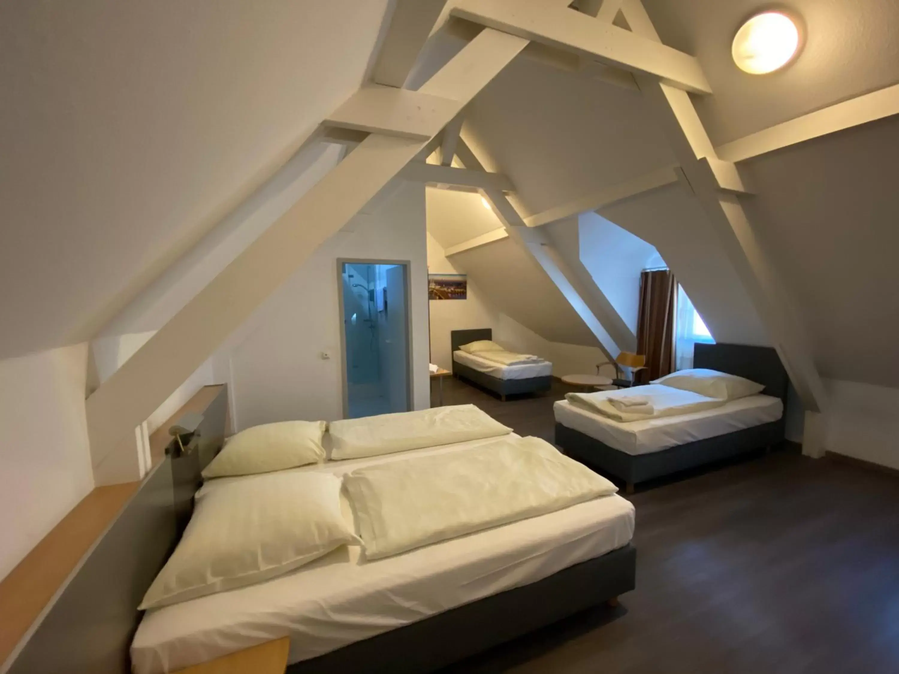 Photo of the whole room, Bed in Opera Hotel Köln Photo of the whole room, Bed in Opera Hotel Köln