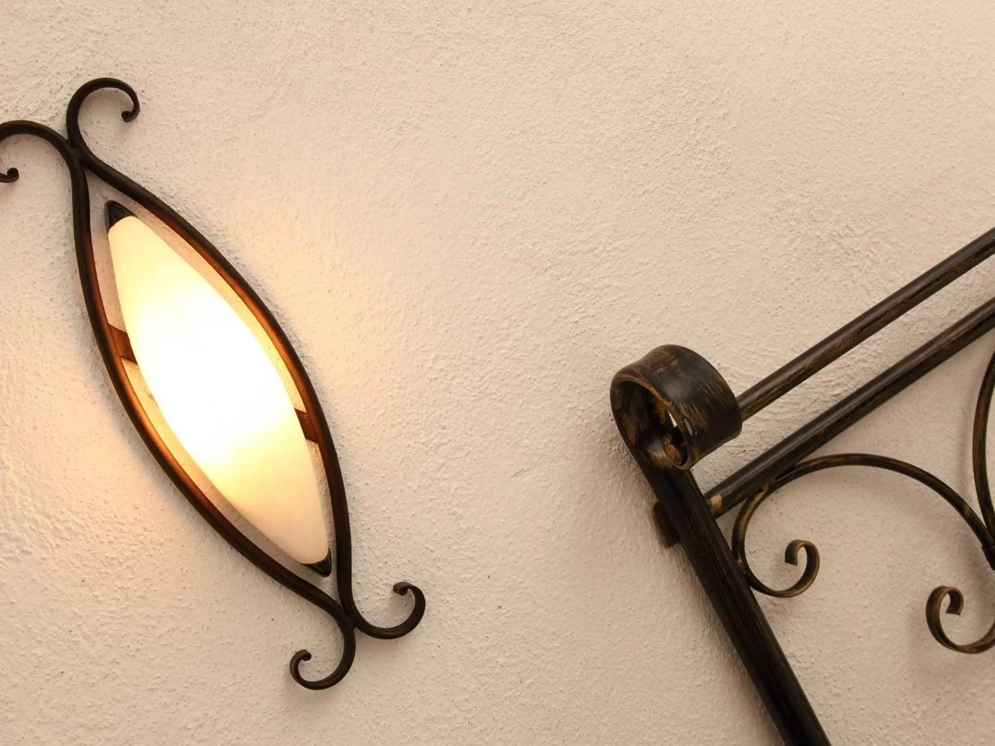 Decorative detail in Albergo Le Macinaie - Monte Amiata