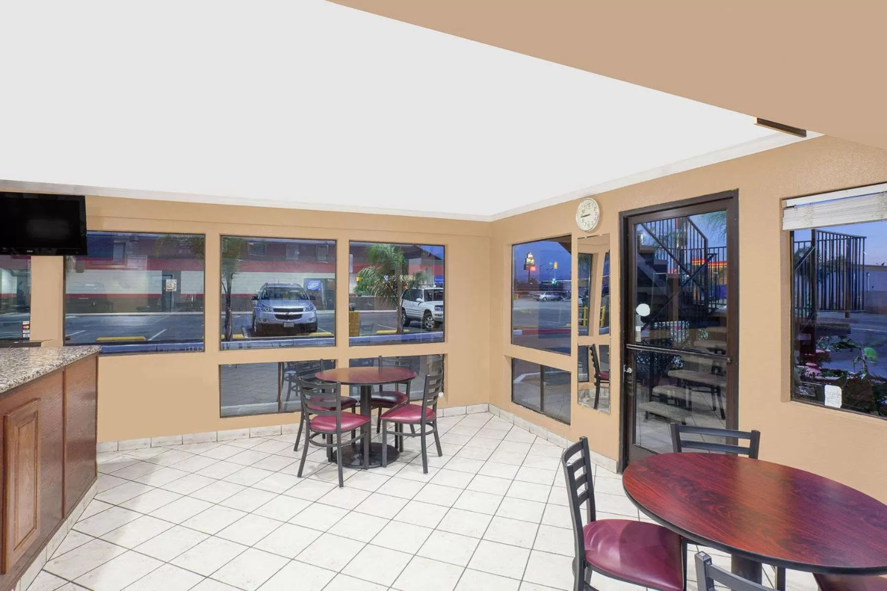 Facade/entrance in Days Inn by Wyndham Lost Hills