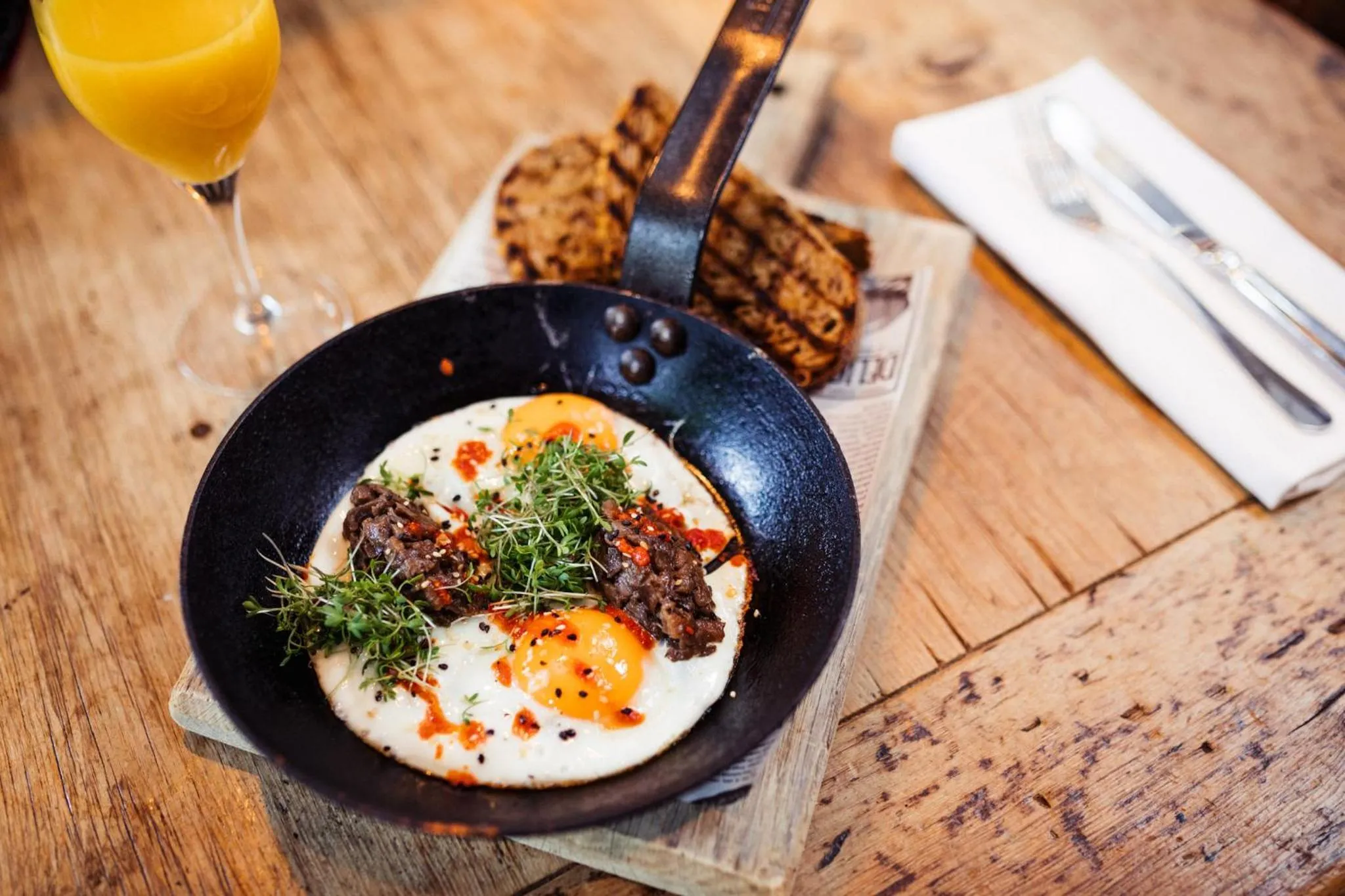 Food and drinks in Post-Plaza Hotel & Grand Café