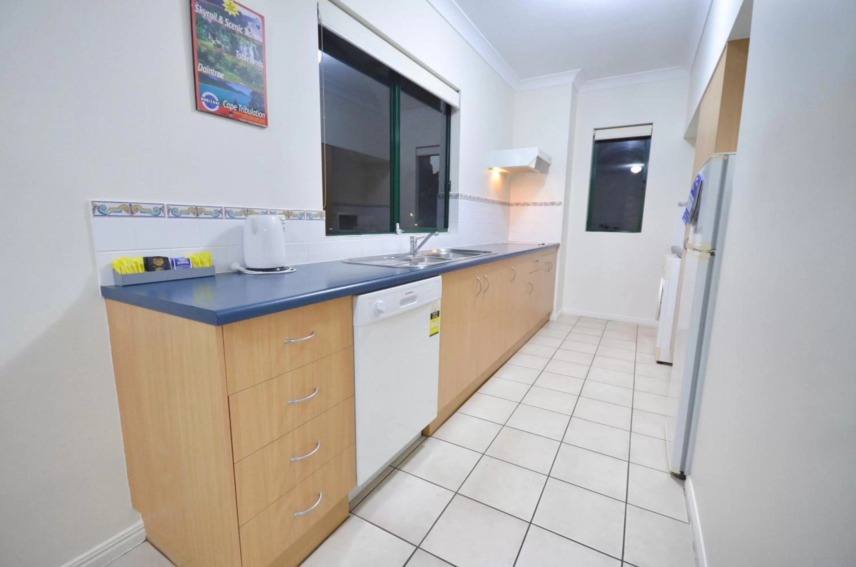 Kitchen or kitchenette in Grosvenor in Cairns