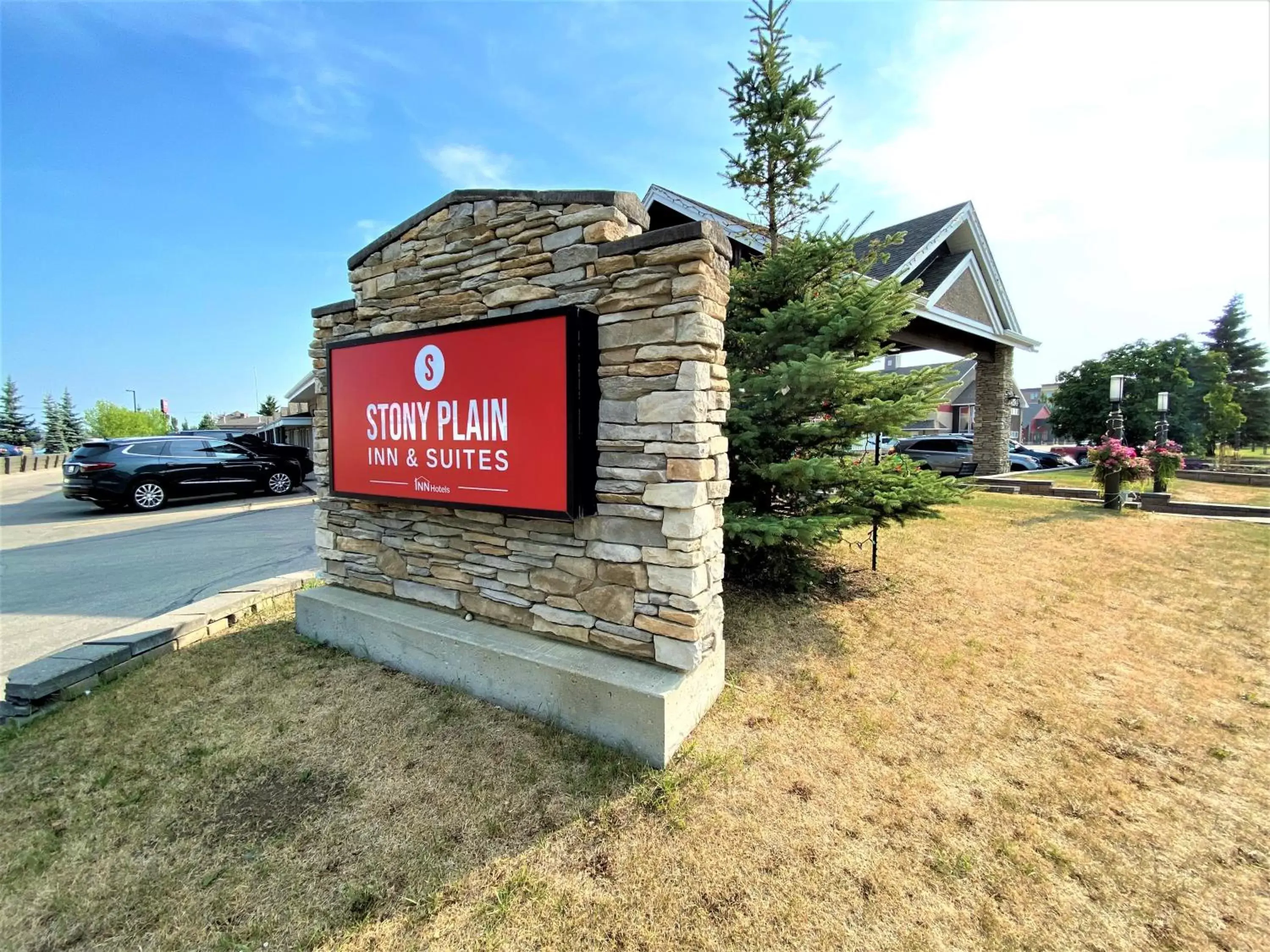 Property logo or sign, Property Building in Stony Plain Inn & Suites