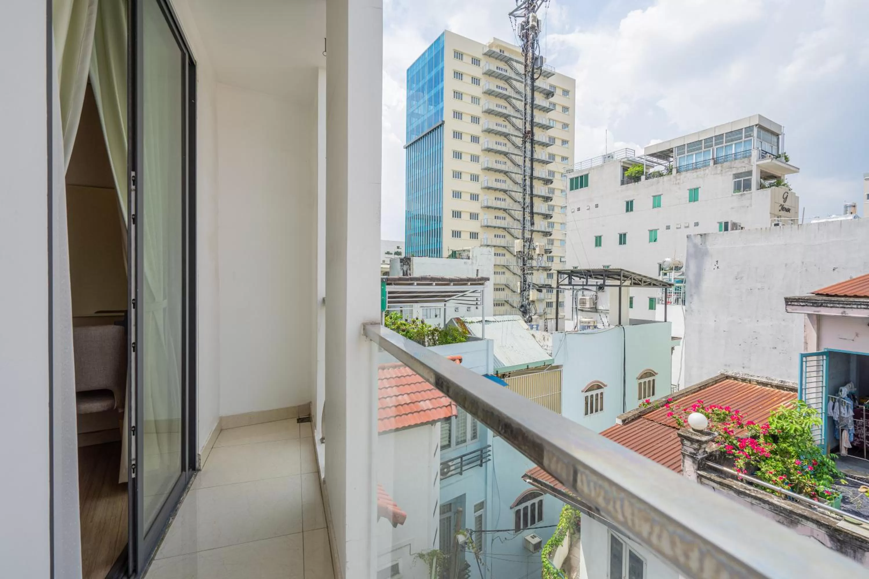 Balcony/Terrace in Luxy Park Hotel & Apartments - Notre Dame