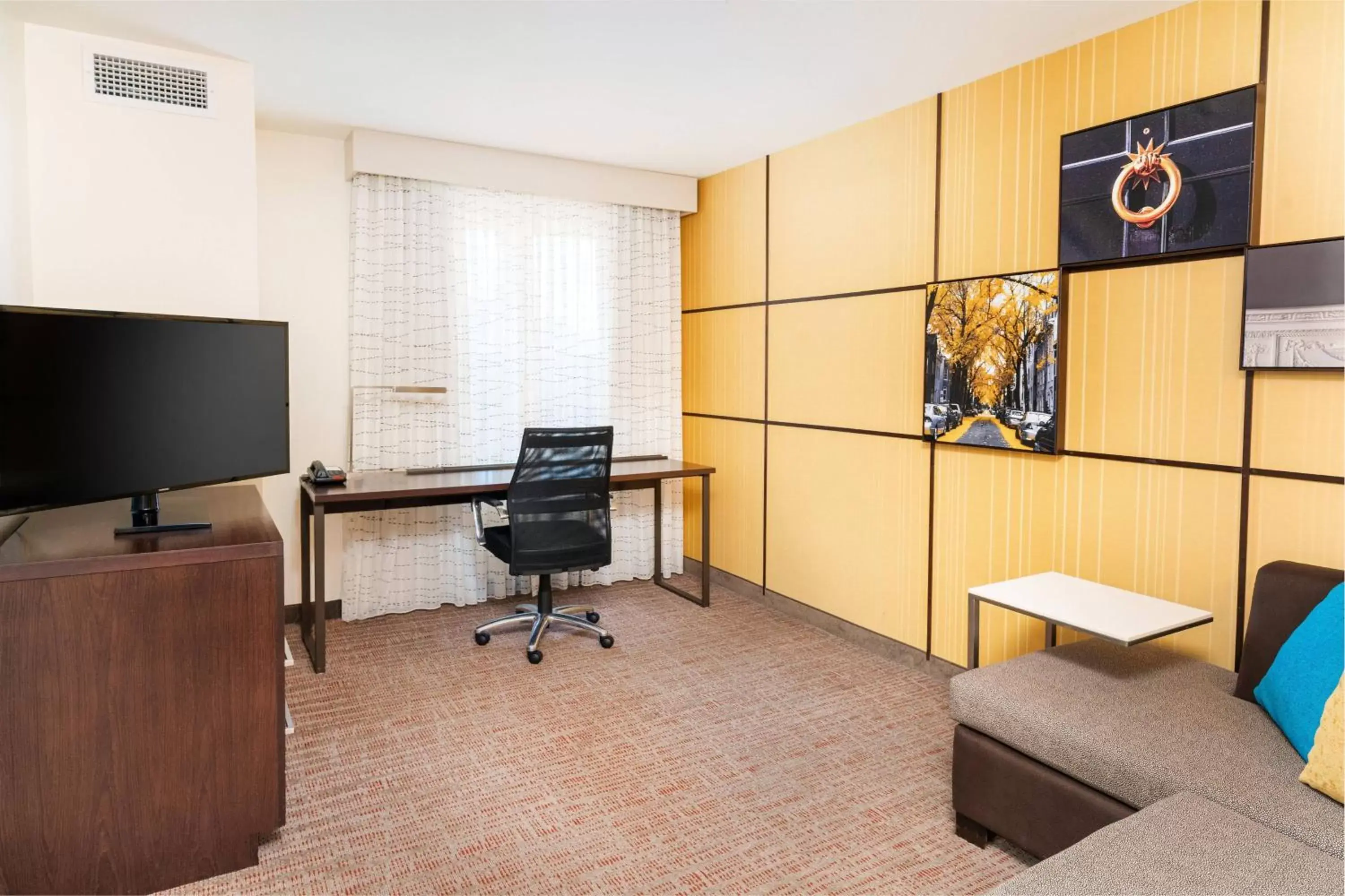 Living room in Residence Inn by Marriott Decatur Forsyth