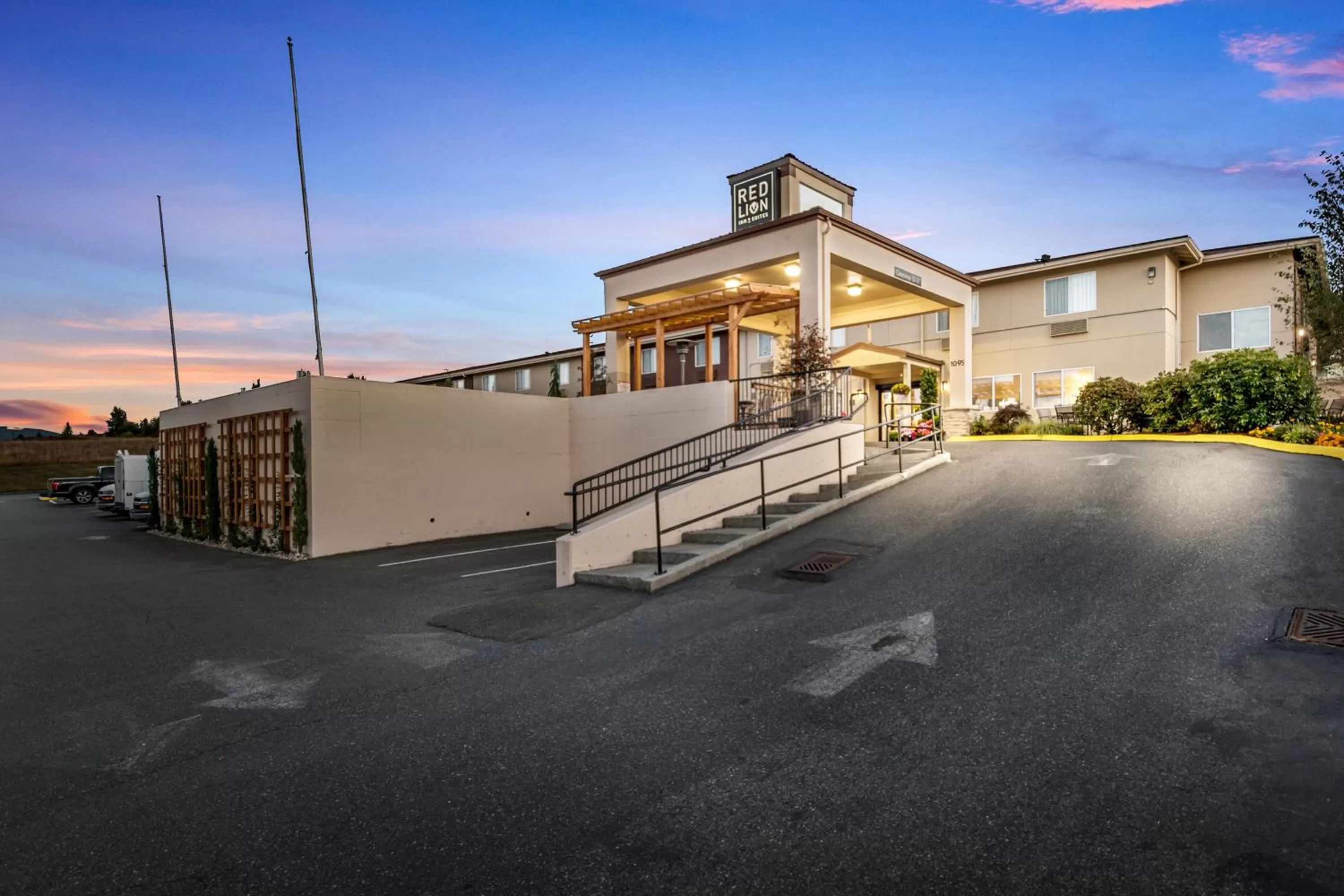 Red Lion Inn & Suites Sequim at Olympic National Park