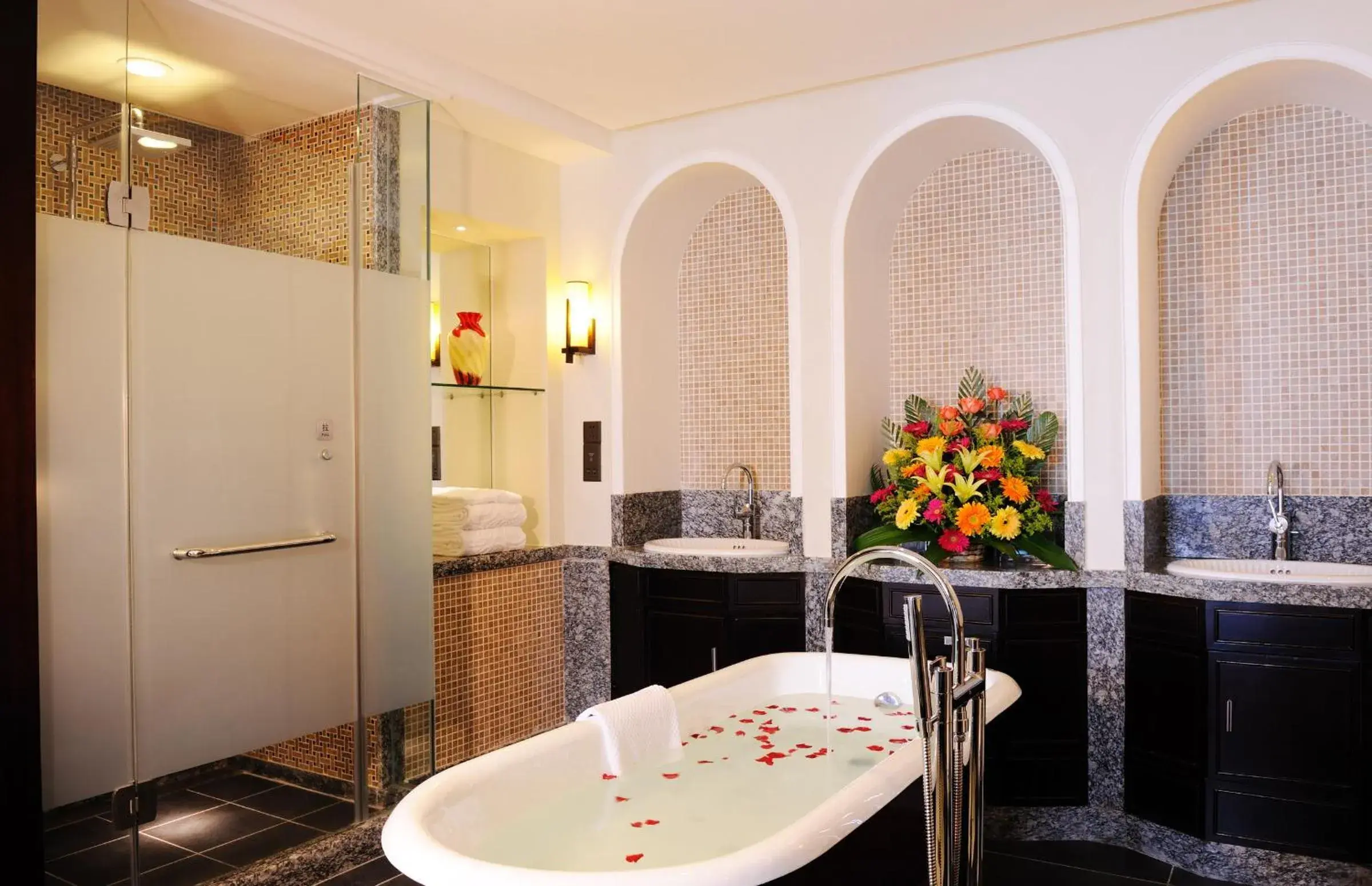 Bathroom in Shengyi Holiday Villa Hotel