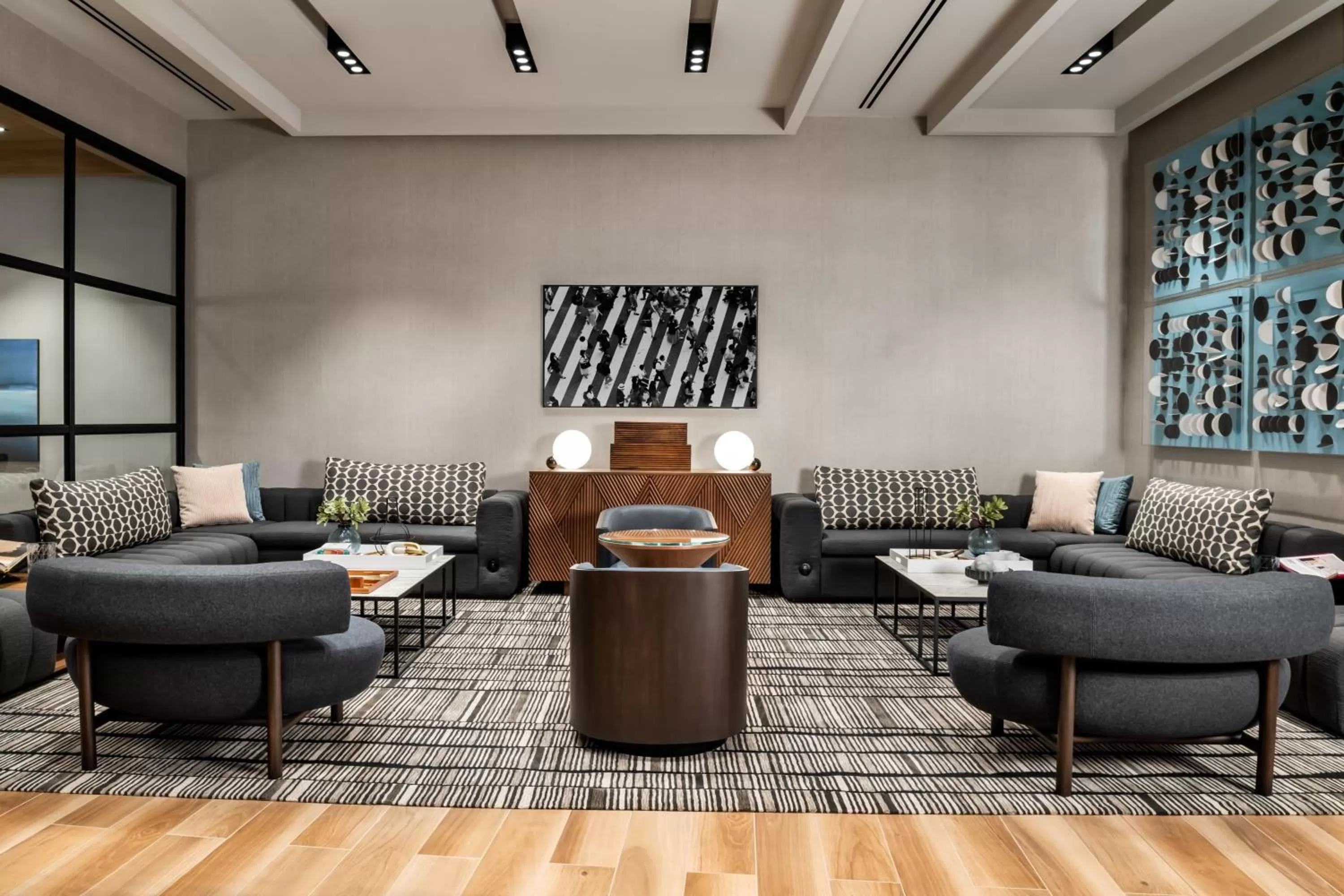 Lobby or reception in Sheraton Gateway Hotel in Toronto International Airport