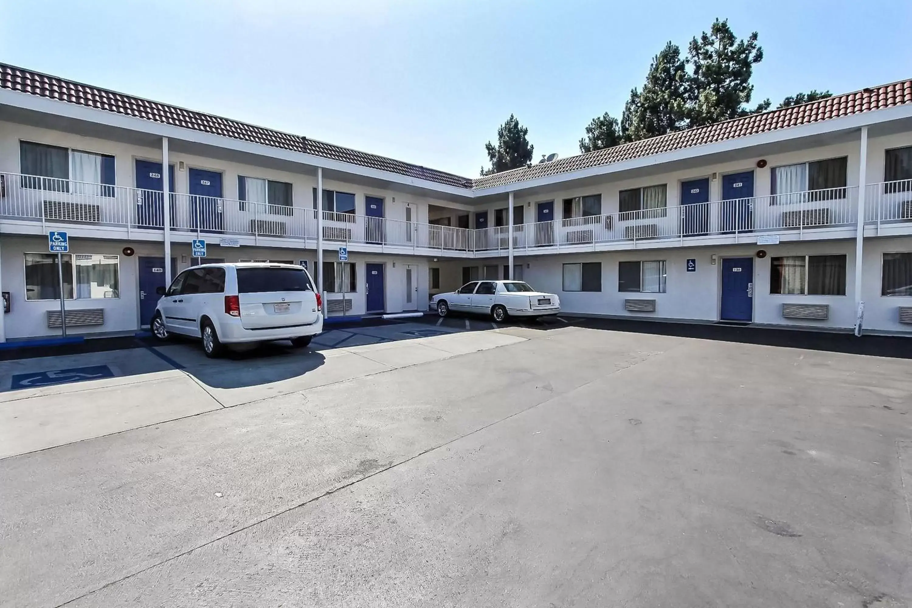 Facade/entrance, Property Building in Motel 6-San Jose, CA - South