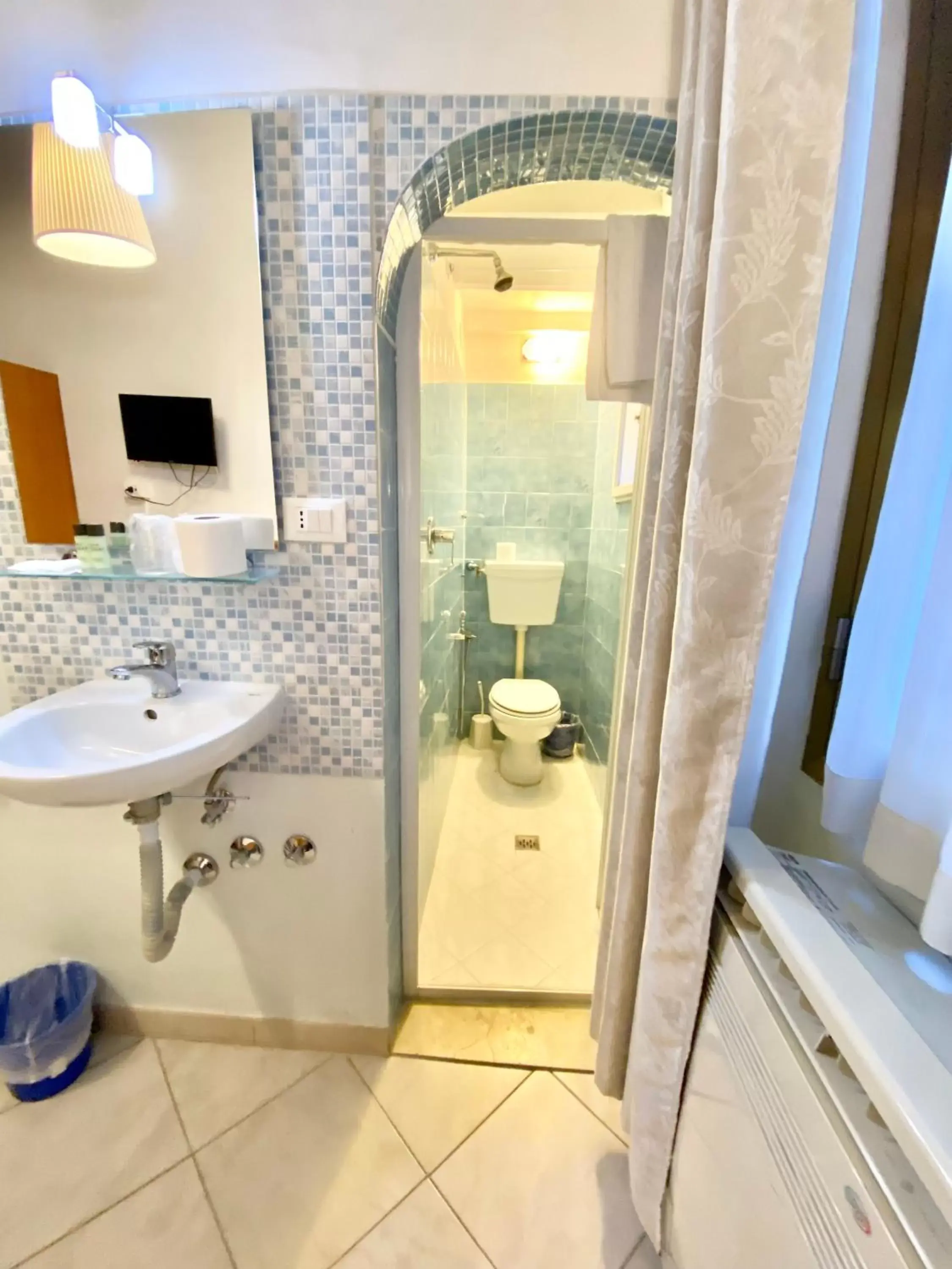 Bathroom in Hotel Romagna