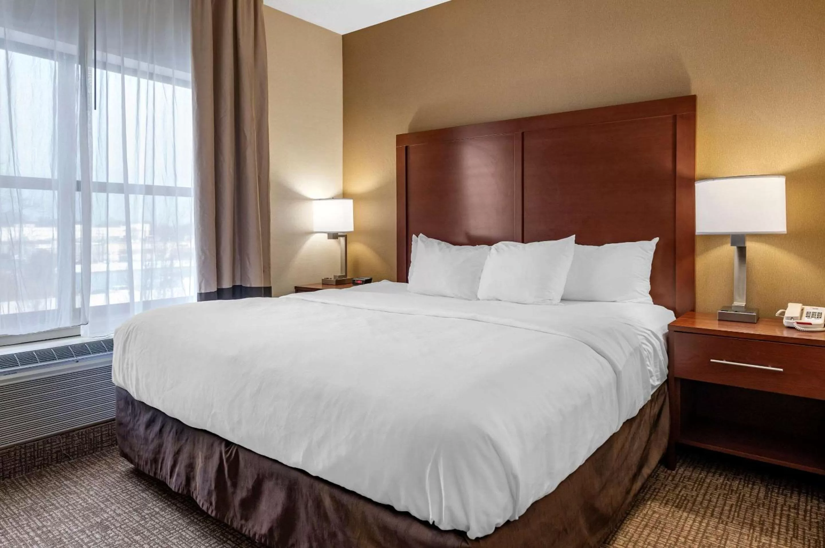 Photo of the whole room, Bed in Comfort Inn Louisville Southwest