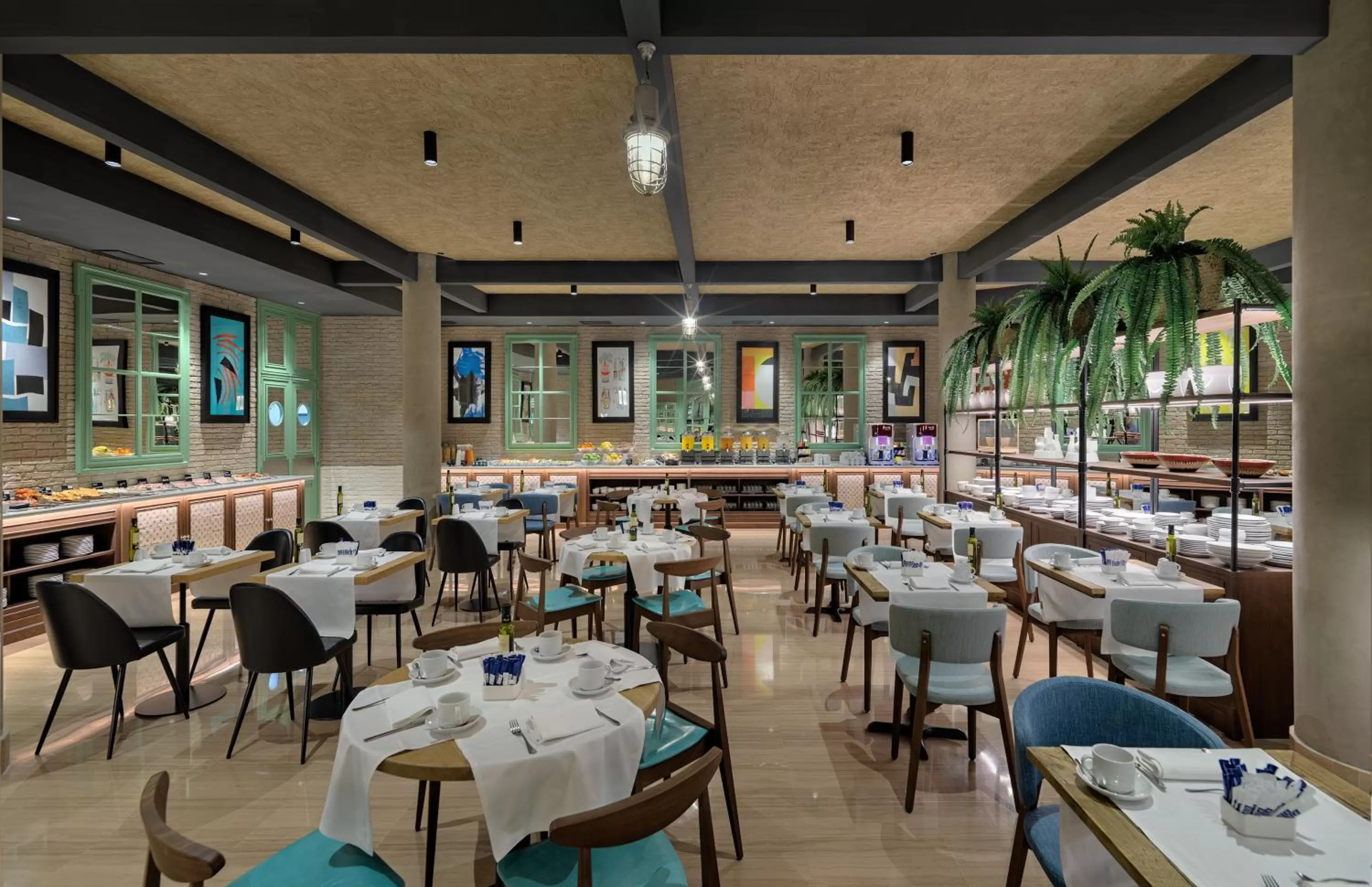 Restaurant/places to eat in H10 Marina Barcelona